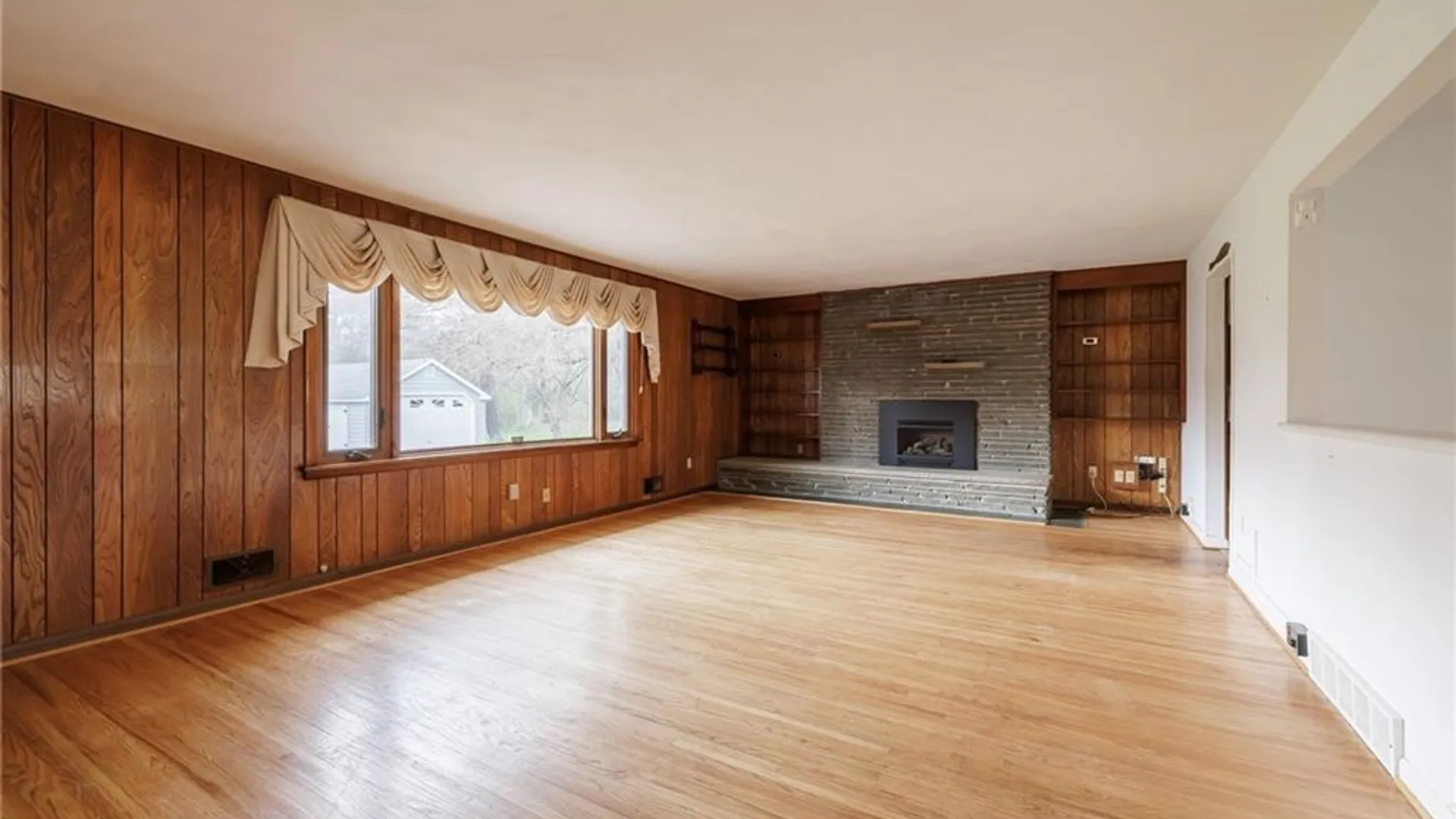 Property at 61 Firestone Drive, Gates, NY 14624 4