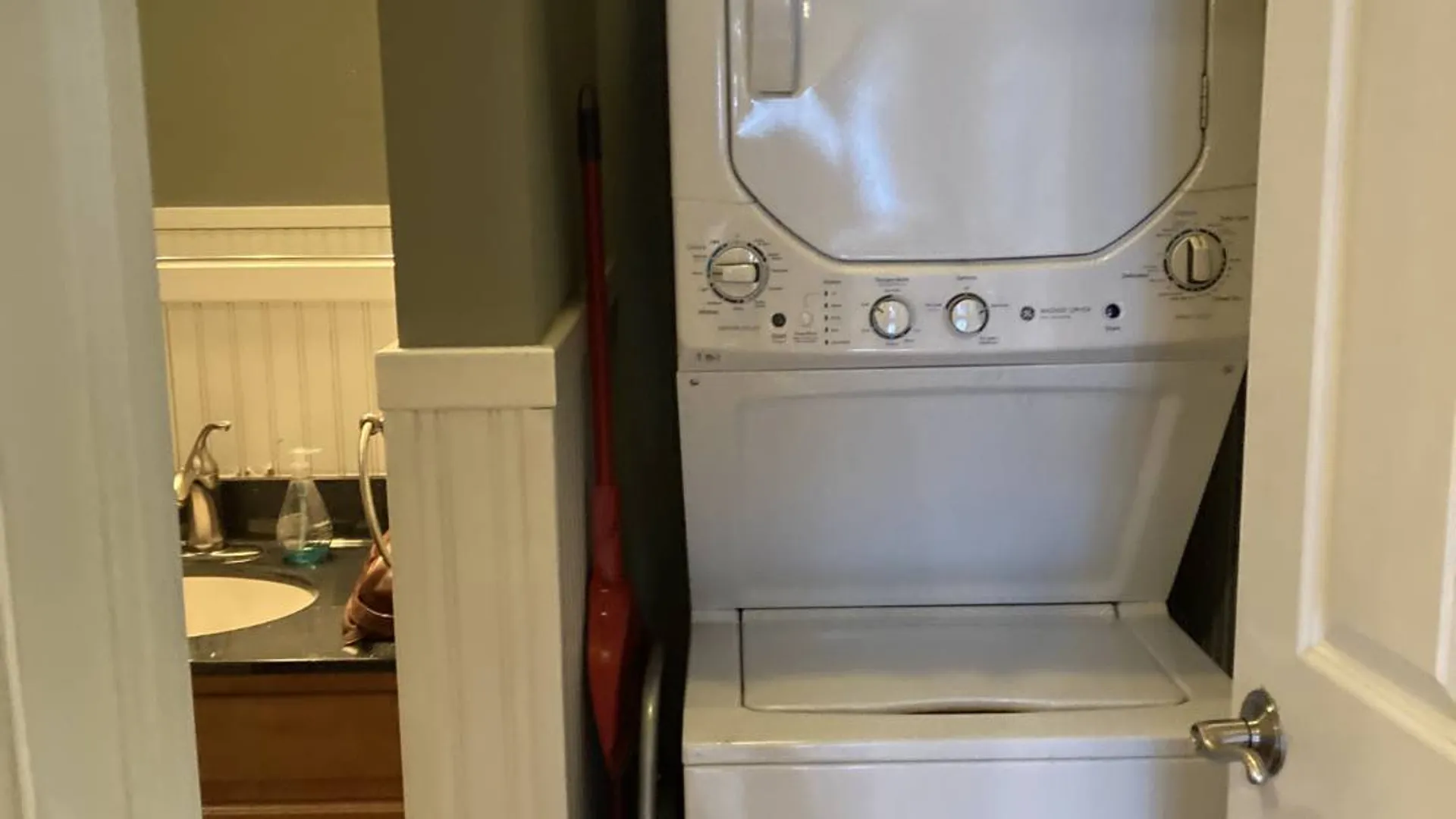 Property at 4-6 Sheridan Ave, Albany, NY 12207 9