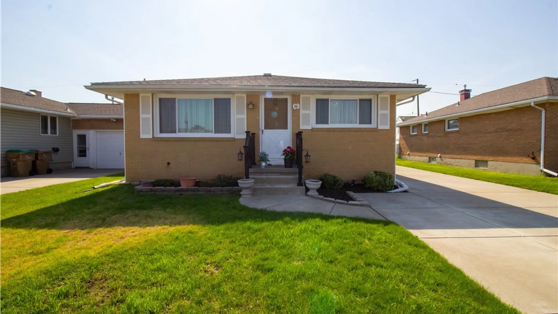 Property at 60 Joanne Lane, Cheektowaga, NY 14227 2