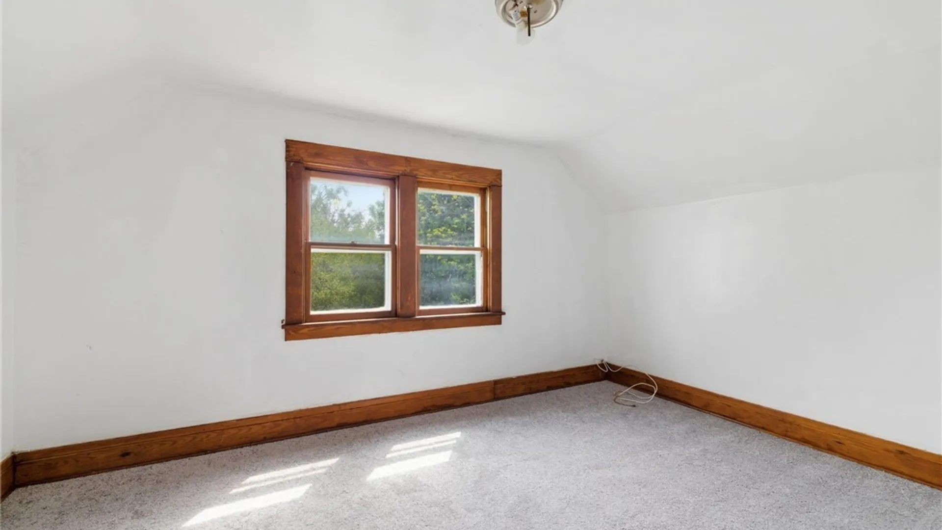 Property at 53 Hazelwood Avenue, Buffalo, NY 14215 28