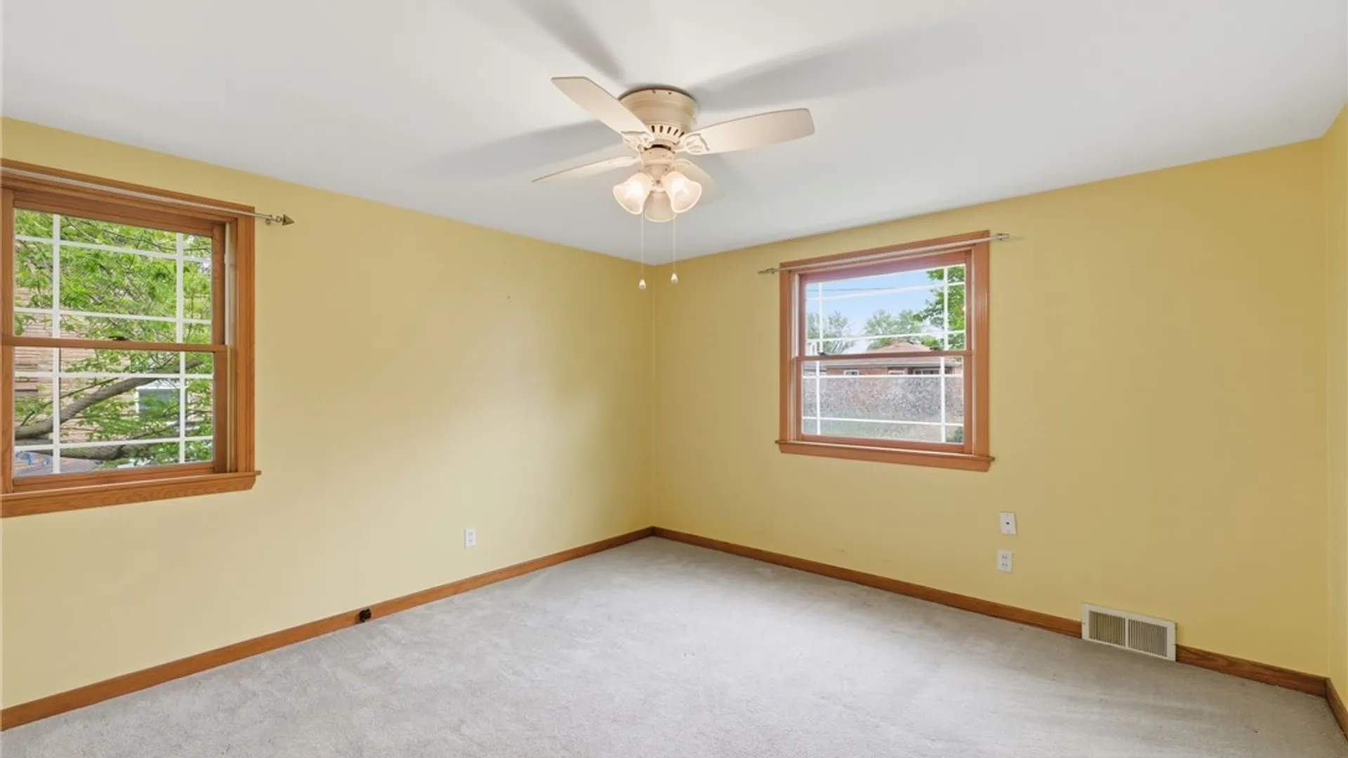 Property at 53 Hazelwood Avenue, Buffalo, NY 14215 32