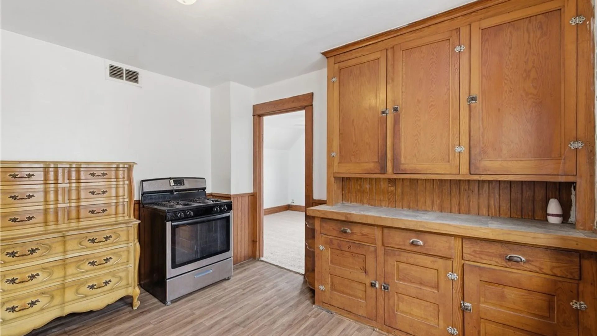 Property at 53 Hazelwood Avenue, Buffalo, NY 14215 35