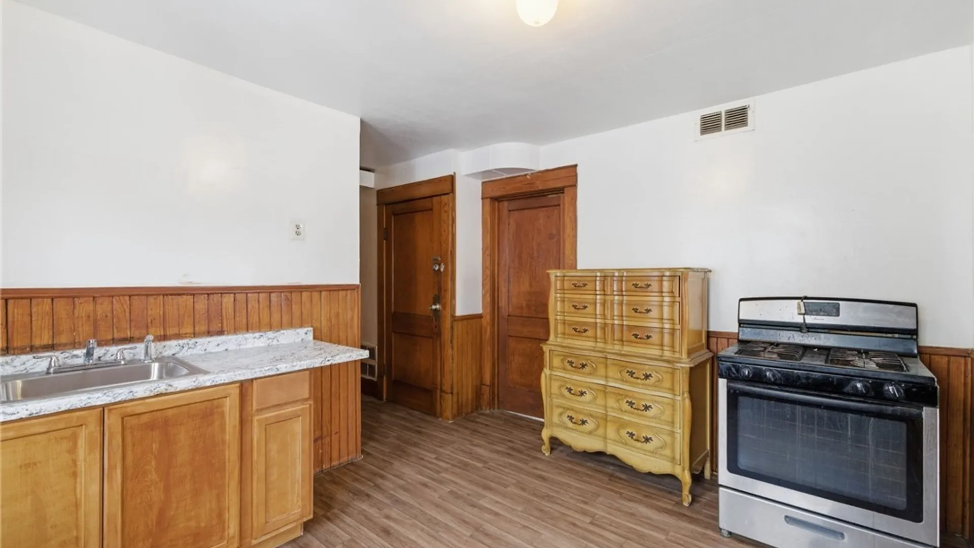 Property at 53 Hazelwood Avenue, Buffalo, NY 14215 36