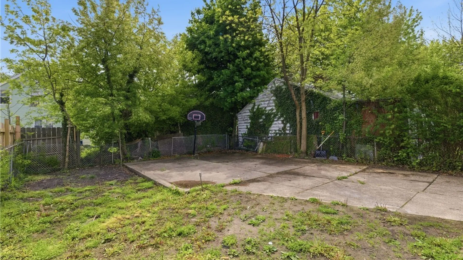 Property at 53 Hazelwood Avenue, Buffalo, NY 14215 42