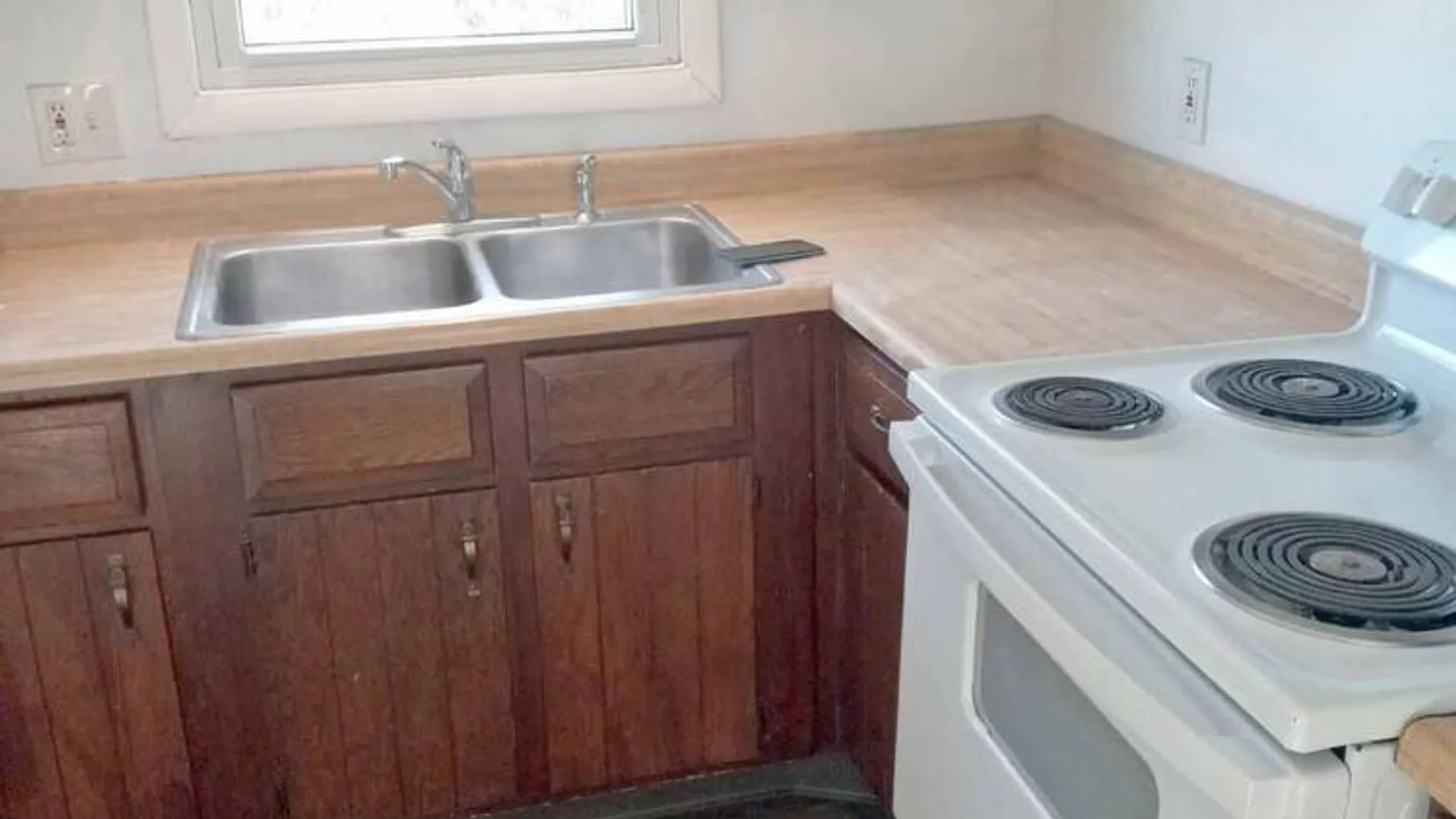 Property at 470 Summer Street, Rotterdam, NY 12306 3