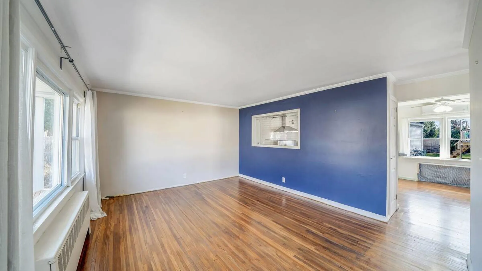 Property at 10 Clarence Street, Copiague, NY 11726 13