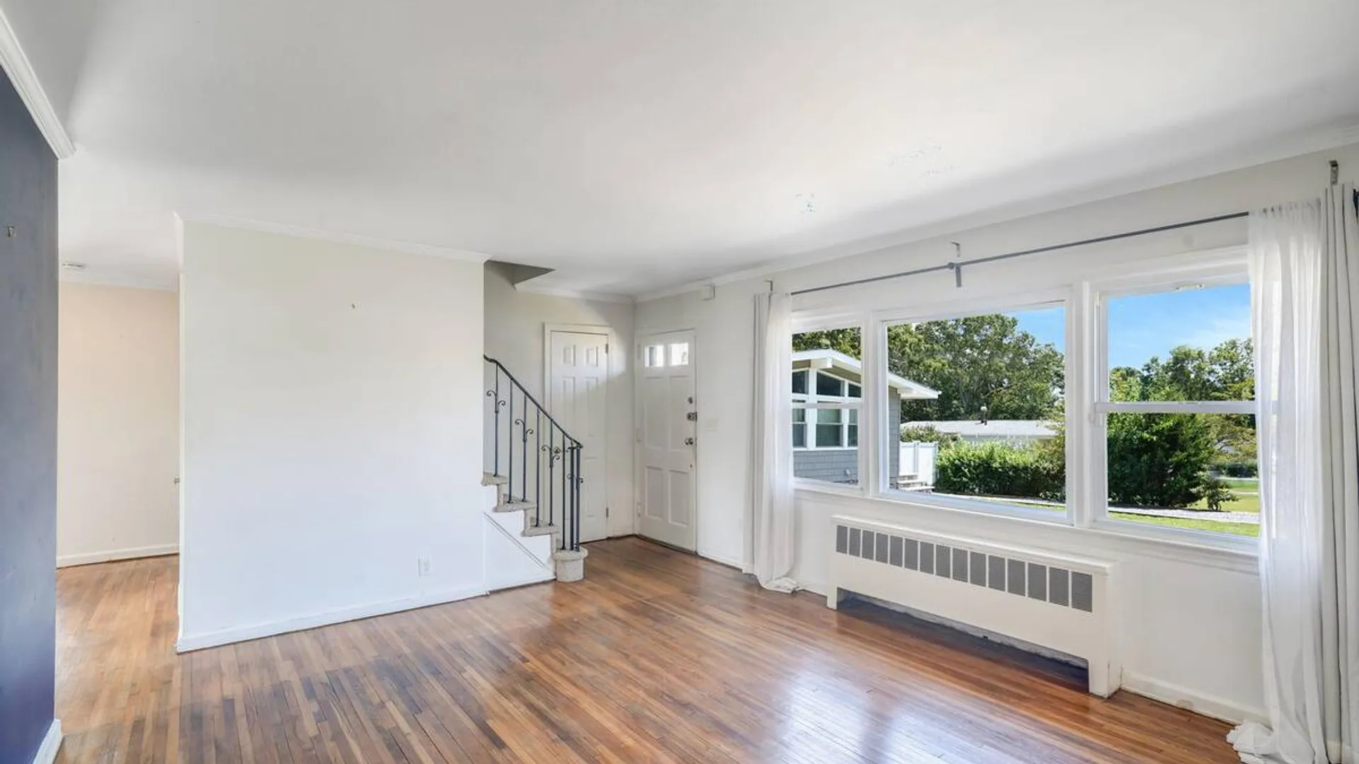 Property at 10 Clarence Street, Copiague, NY 11726 15