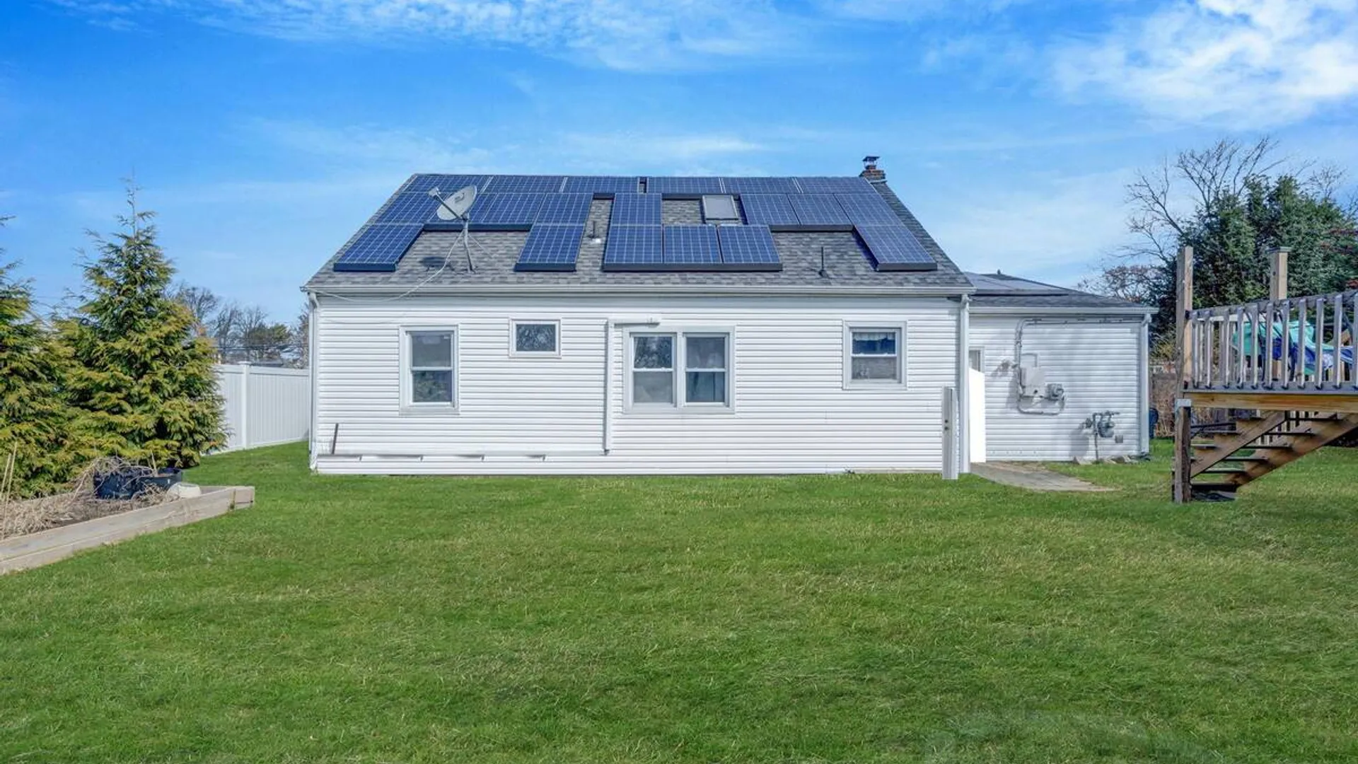 Property at 10 Clarence Street, Copiague, NY 11726 7