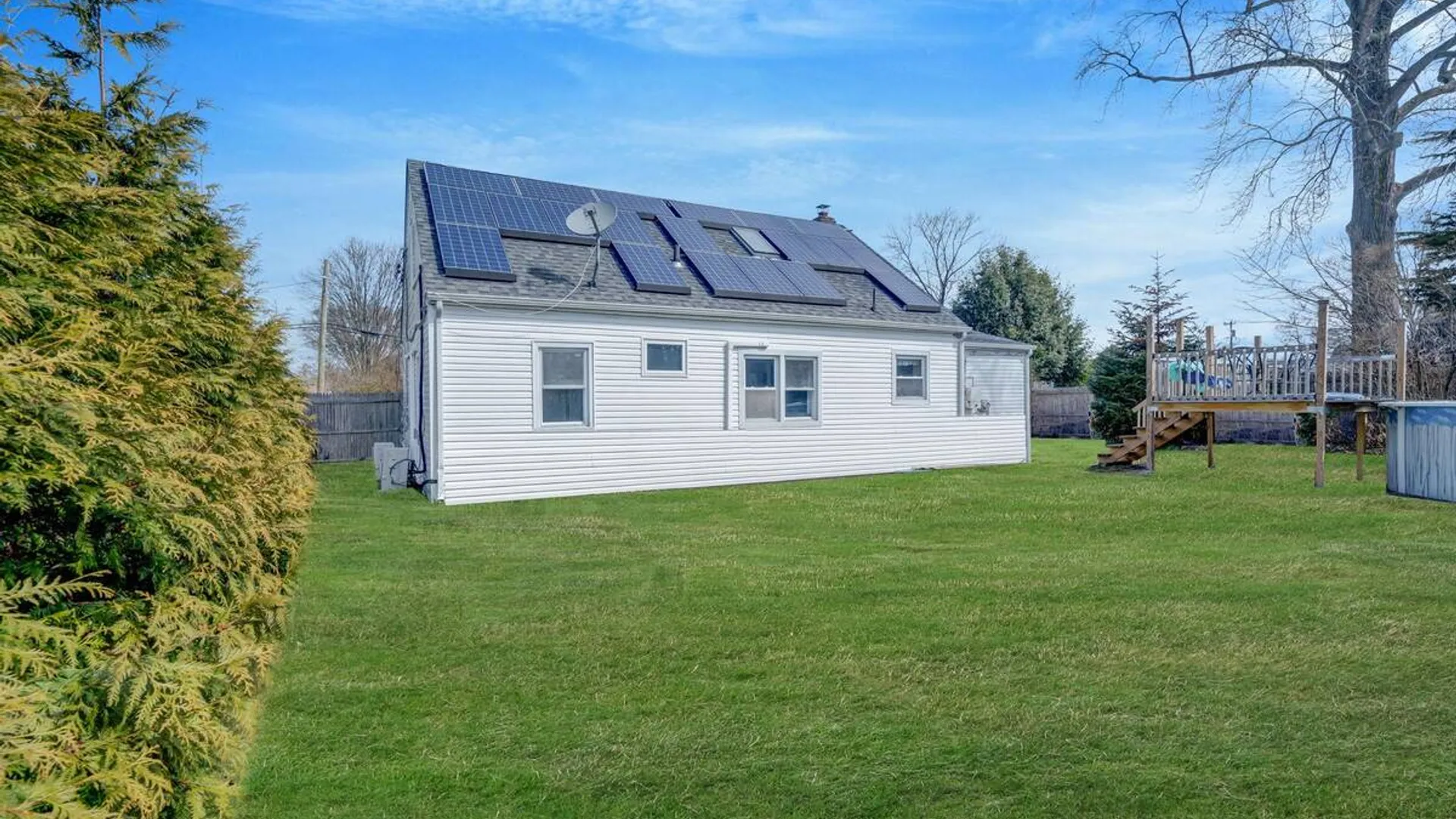 Property at 10 Clarence Street, Copiague, NY 11726 8