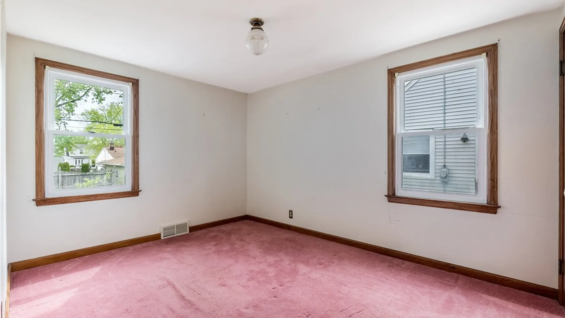 Property at 1715 Parker Boulevard, Tonawanda, NY 14150 12