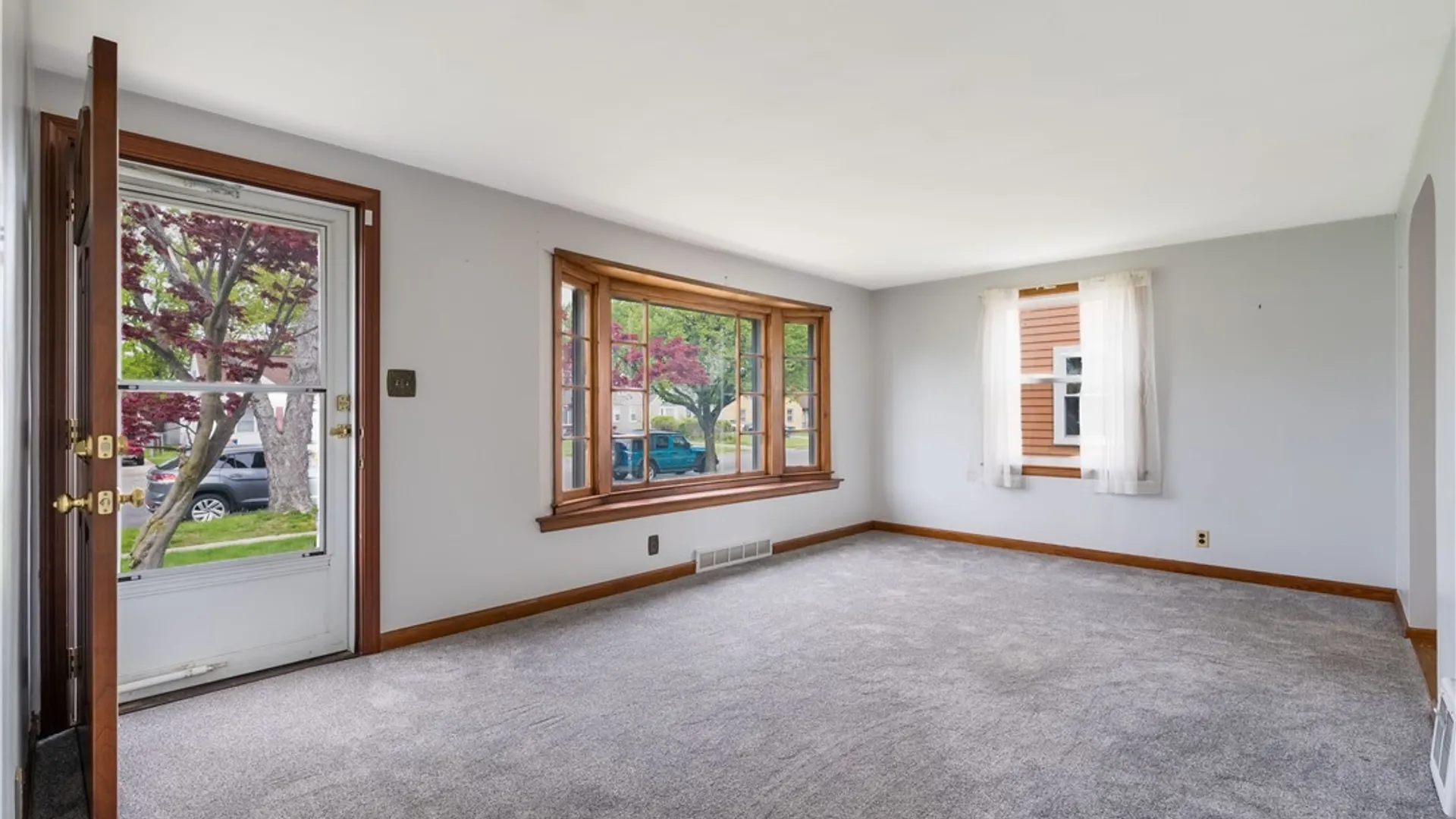 Property at 1715 Parker Boulevard, Tonawanda, NY 14150 9