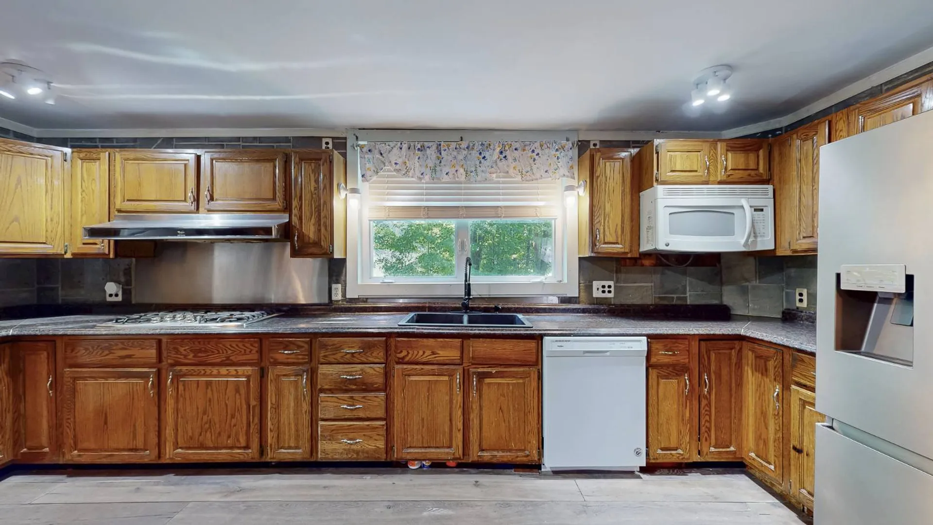 Property at 641 Debruce, Livingston Manor, NY 12758 13