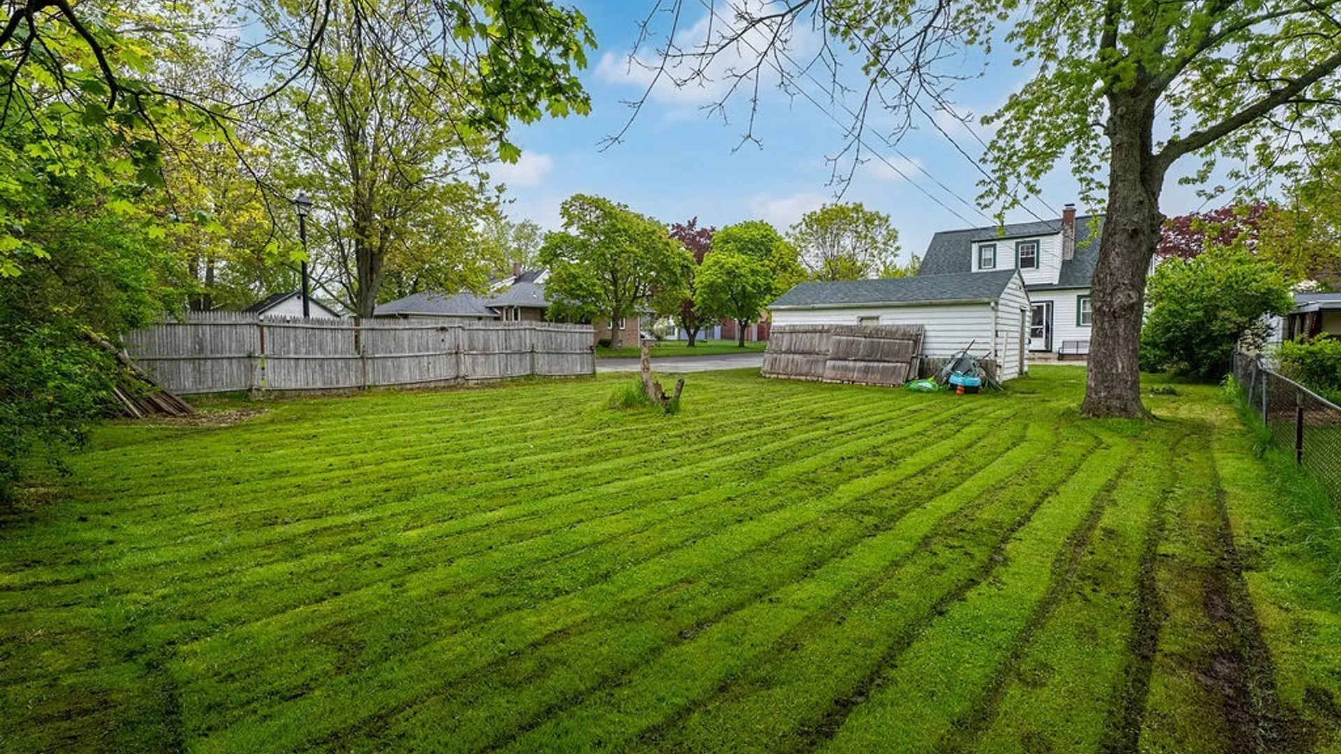 Property at 252 Oehman Boulevard, Cheektowaga, NY 14225 12