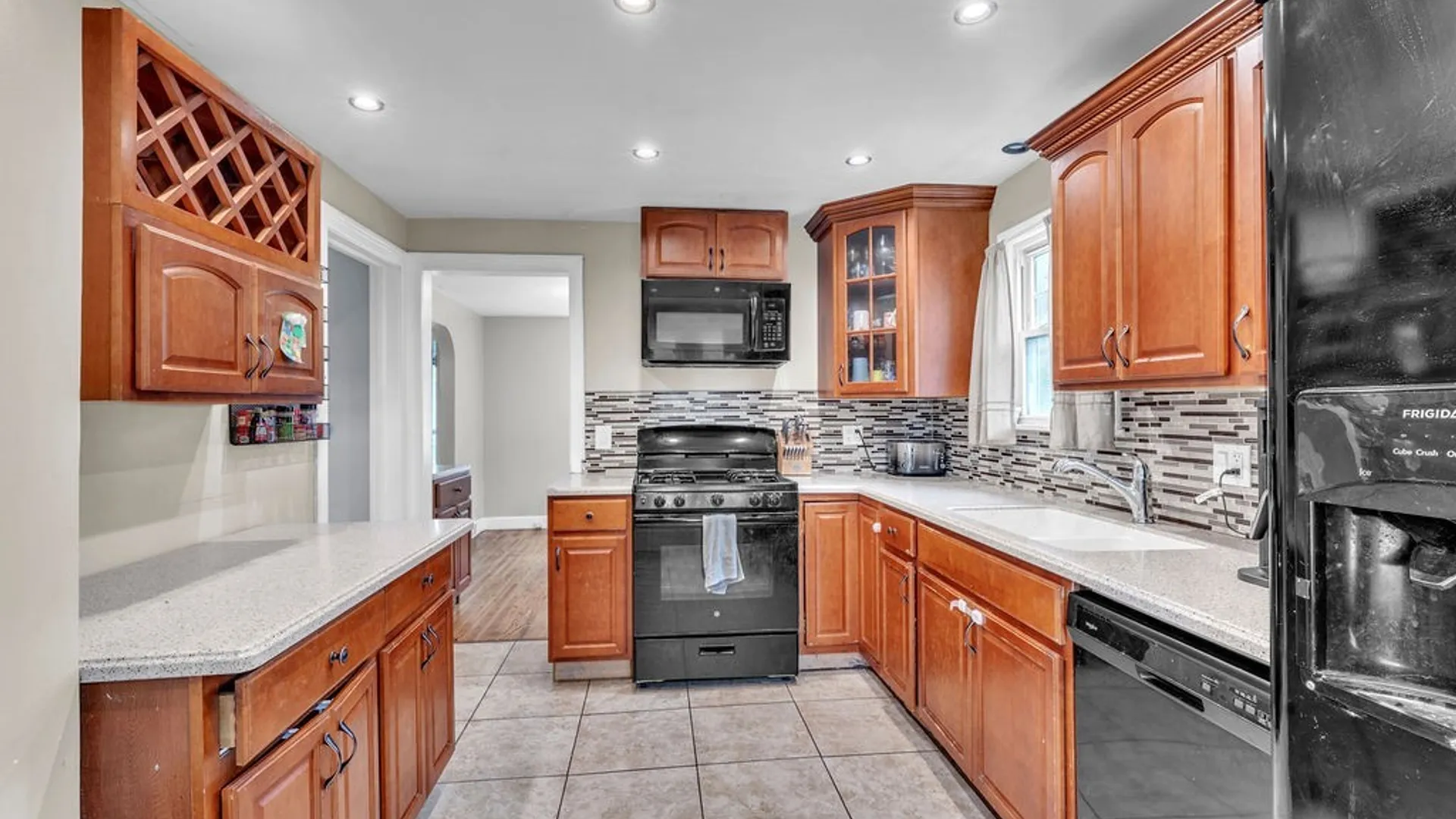 Property at 252 Oehman Boulevard, Cheektowaga, NY 14225 24