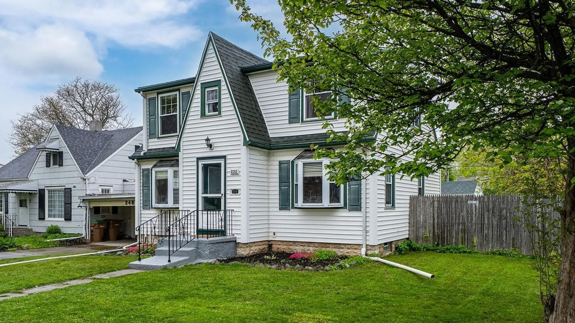 Property at 252 Oehman Boulevard, Cheektowaga, NY 14225 3