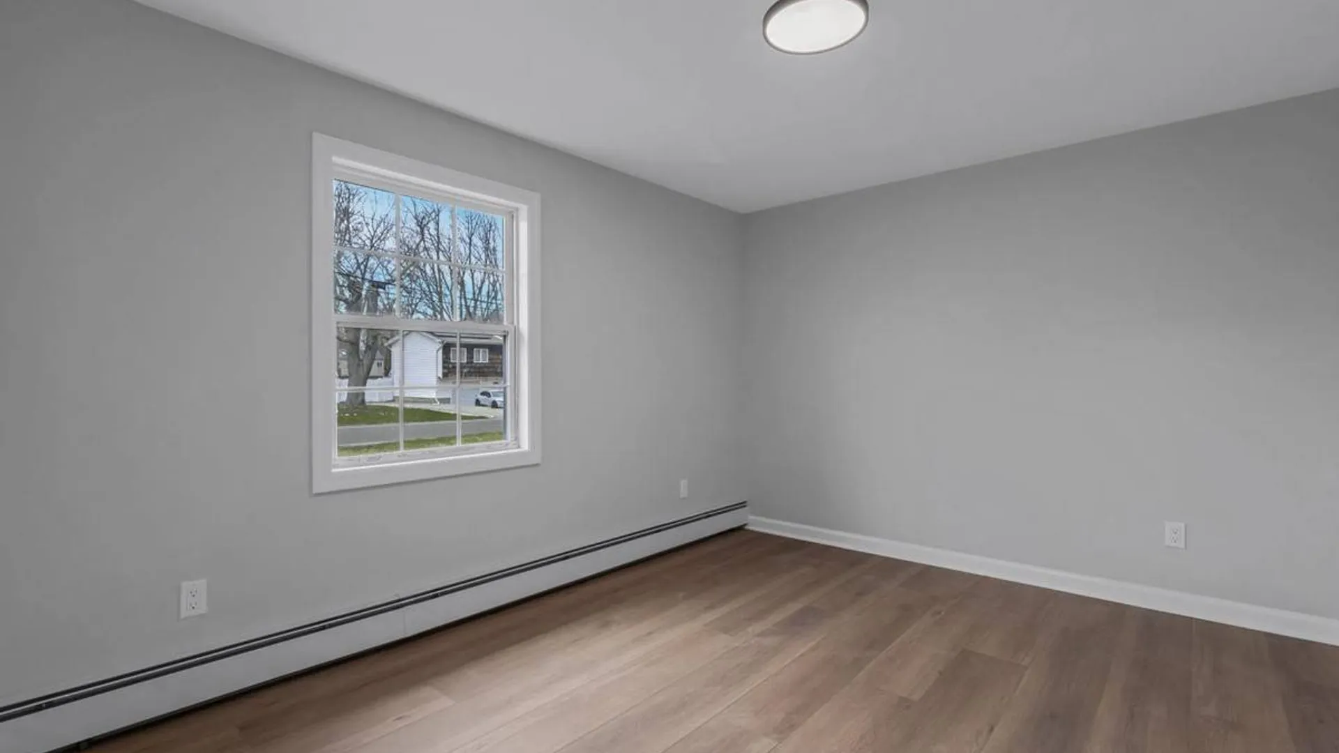 Property at 45 Magnolia Dr, Selden, NY 11784 23