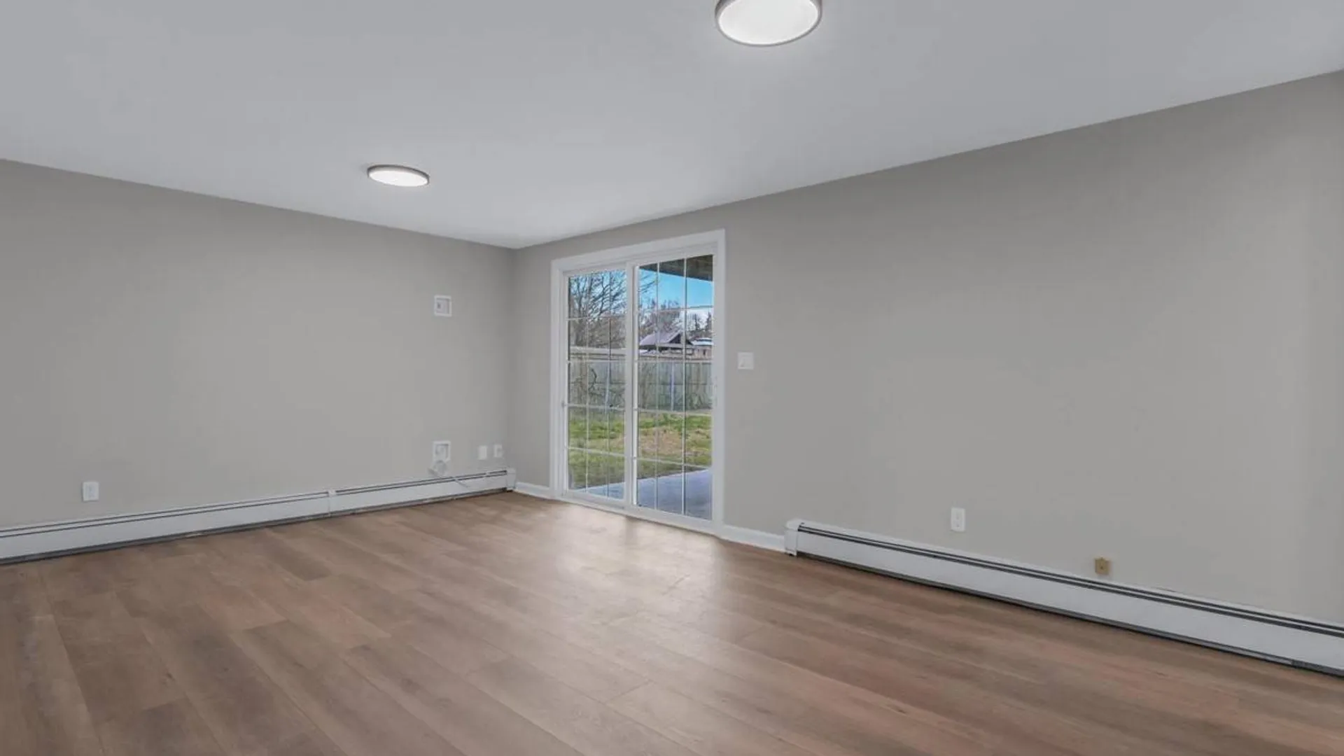 Property at 45 Magnolia Dr, Selden, NY 11784 25