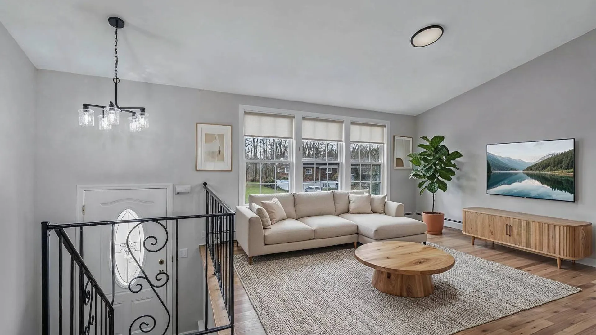 Property at 45 Magnolia Dr, Selden, NY 11784 6