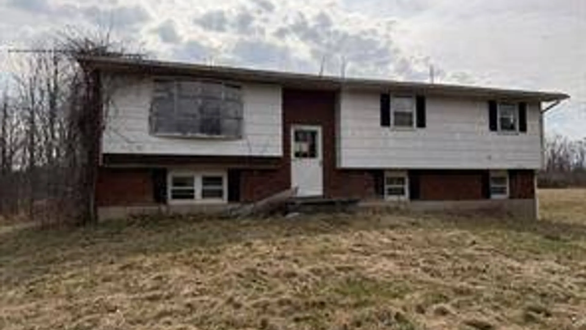 Property at 6 Stokes Lane, Gardiner, NY 12525 2