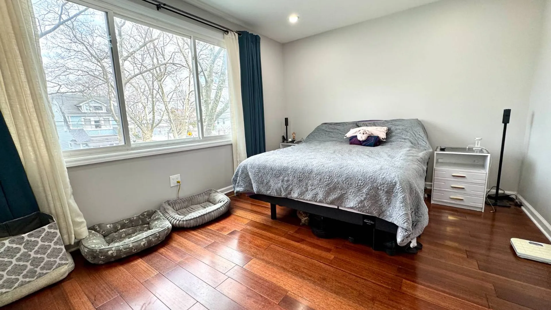 Property at 88-30 215th Place, Queens Village, NY 11427 10