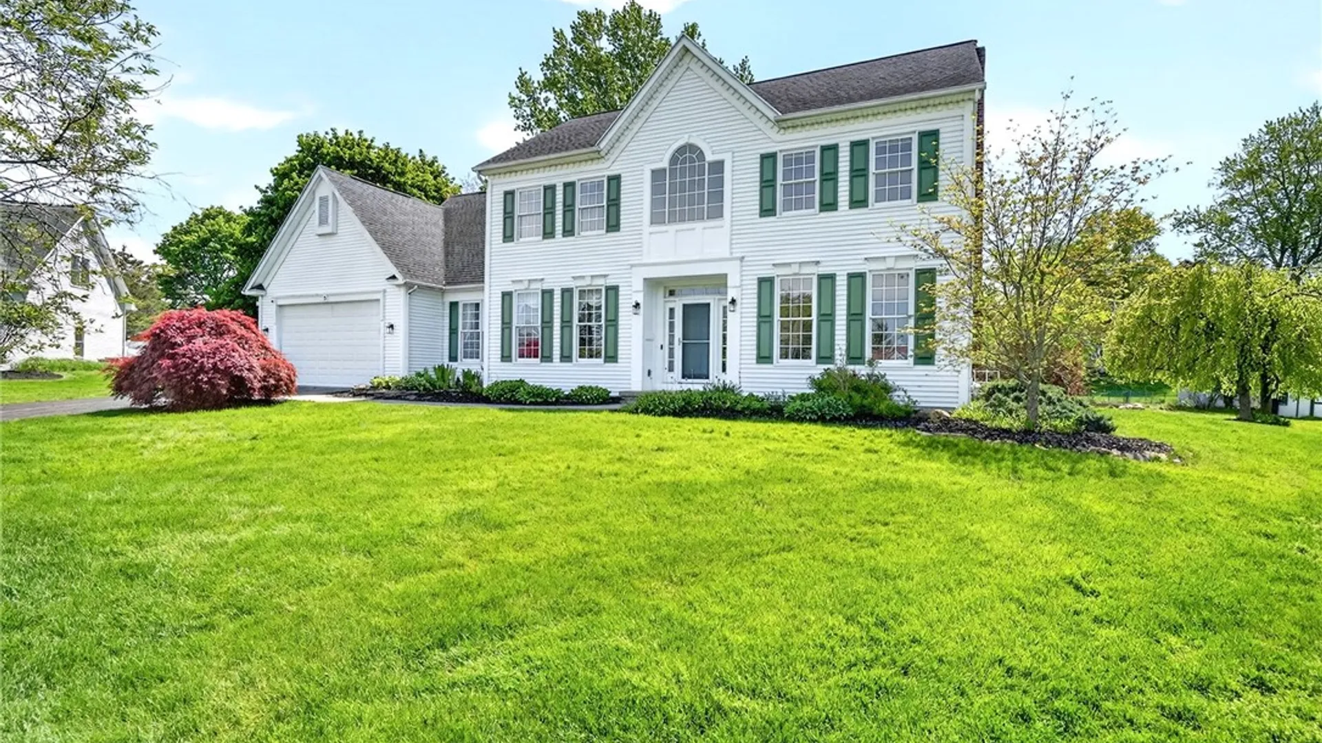 Property at 5 Lacosta Court, Perinton, NY 14450 2