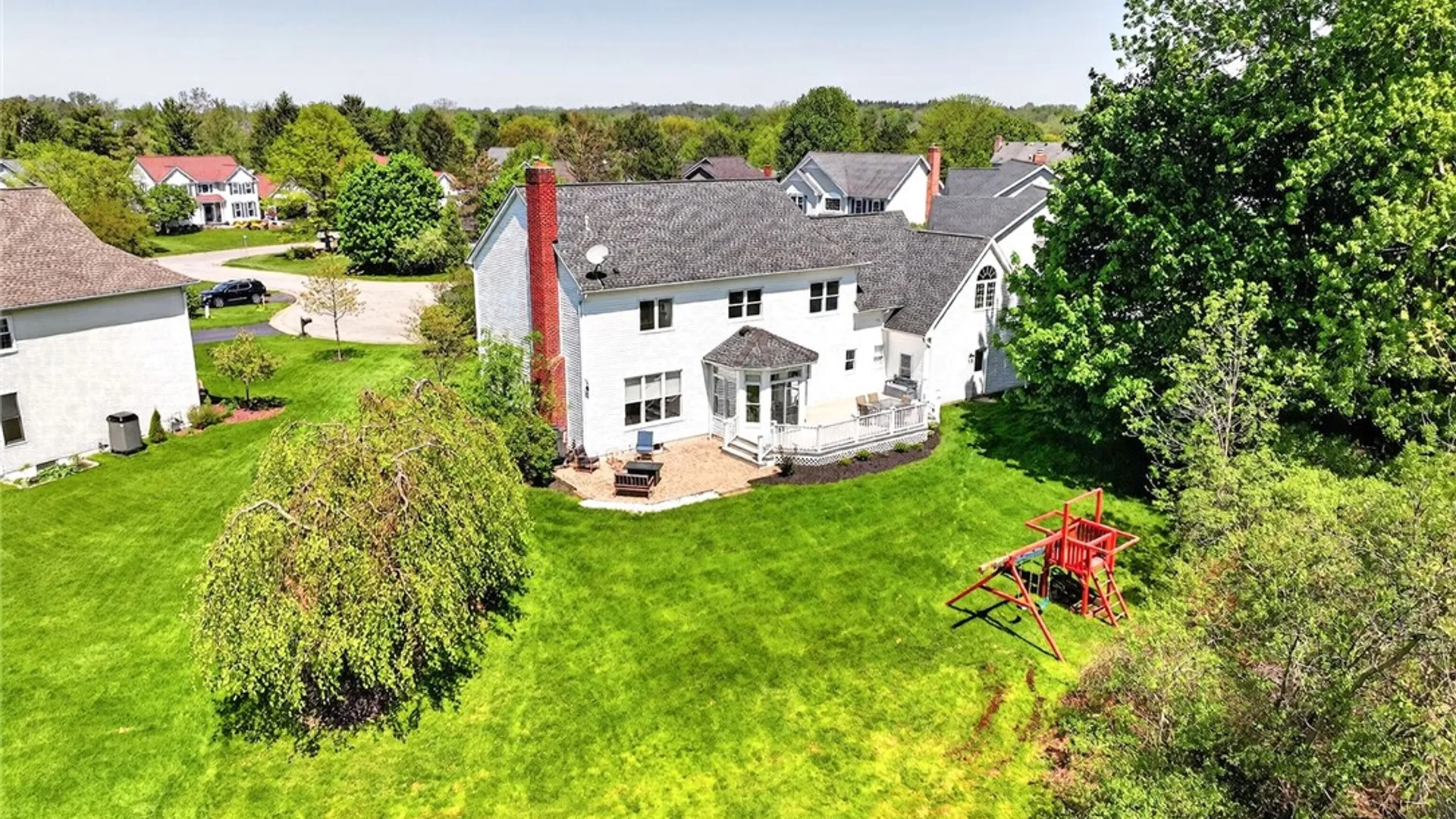 Property at 5 Lacosta Court, Perinton, NY 14450 4