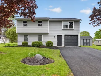 3728 Pendulum, Clay, NY 13027