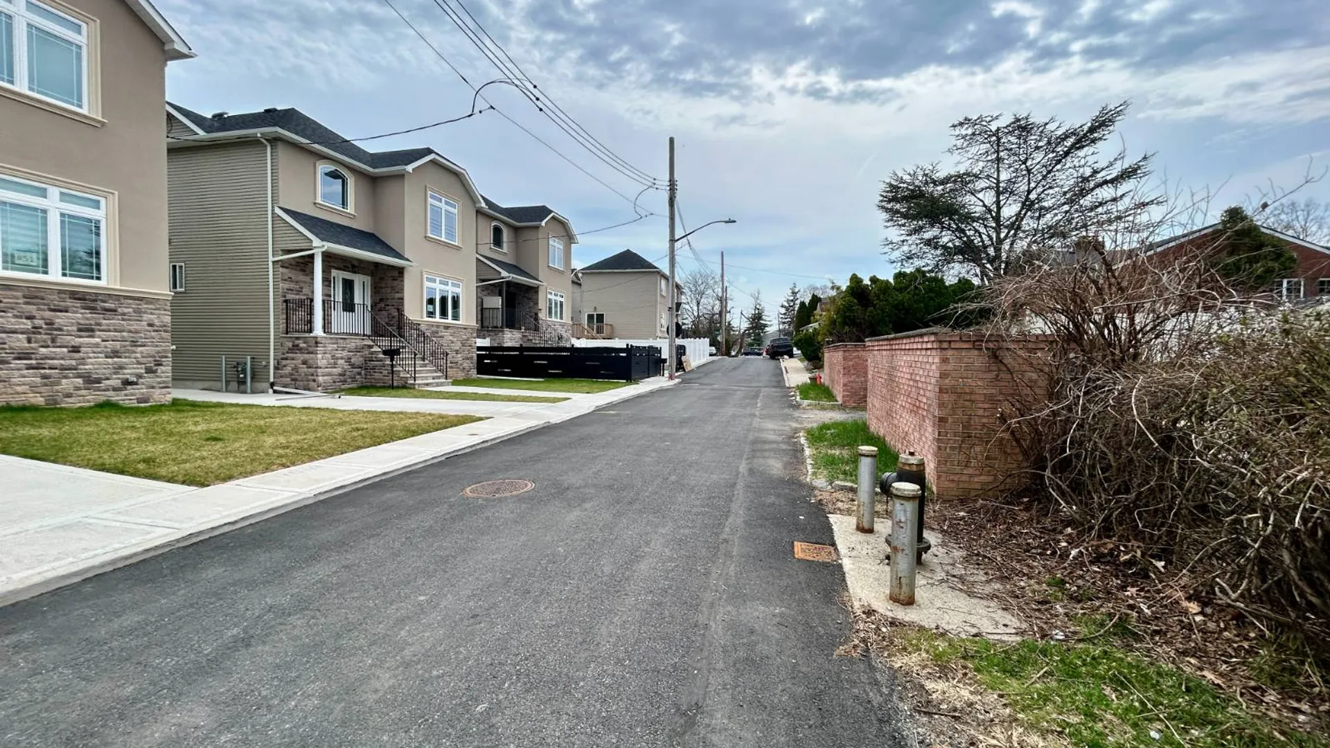Property at 1 Milburn Street, Staten Island, NY 10306 4