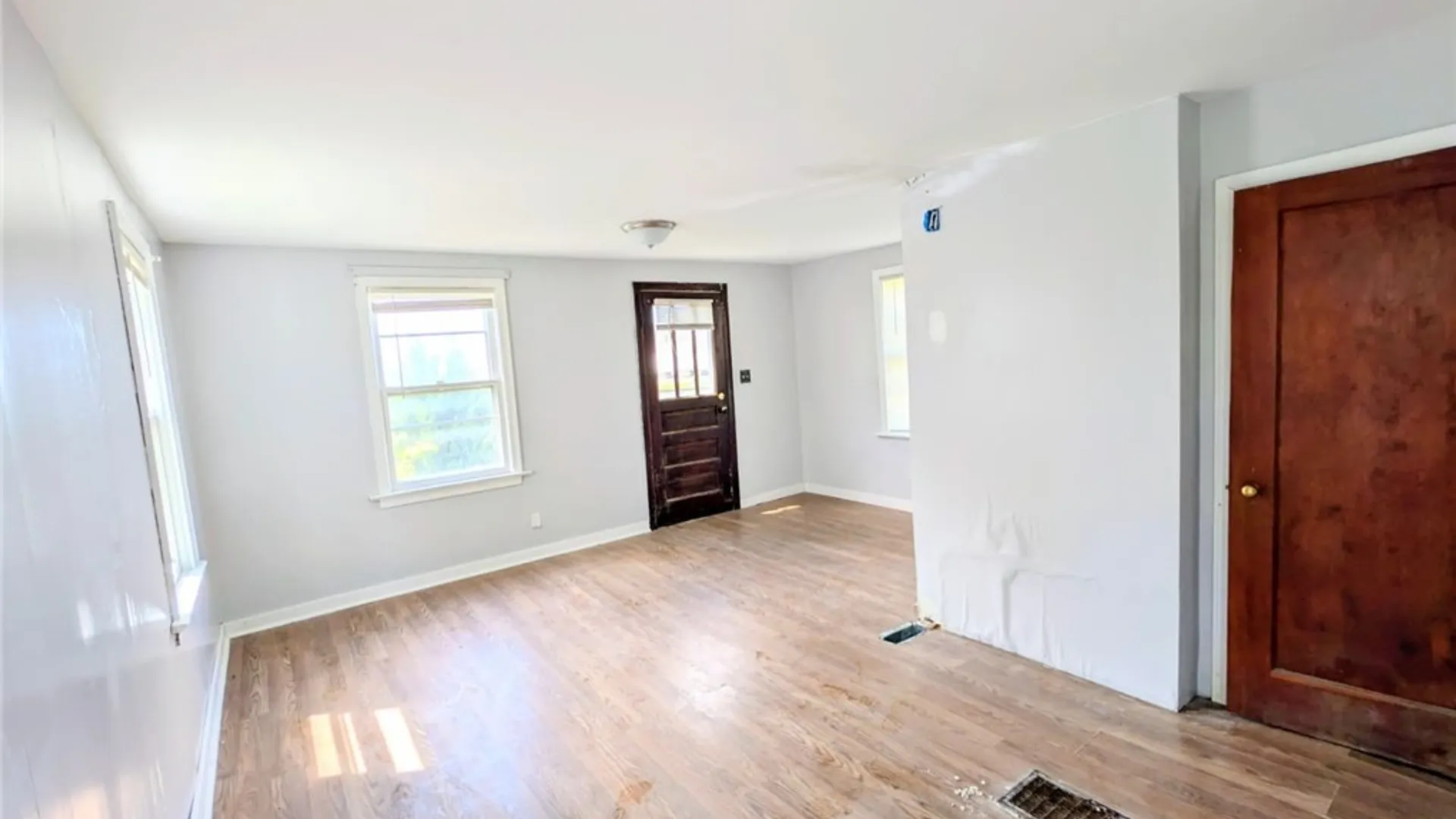 Property at 959 Erie Avenue, North Tonawanda, NY 14120 12