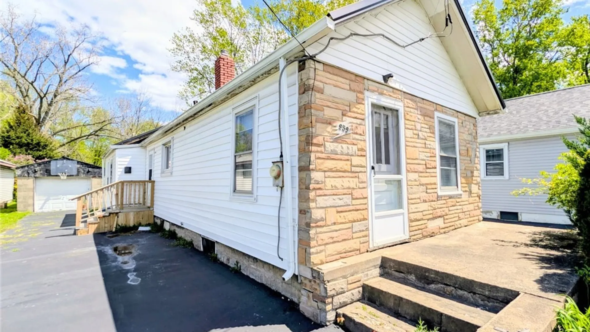Property at 959 Erie Avenue, North Tonawanda, NY 14120 2