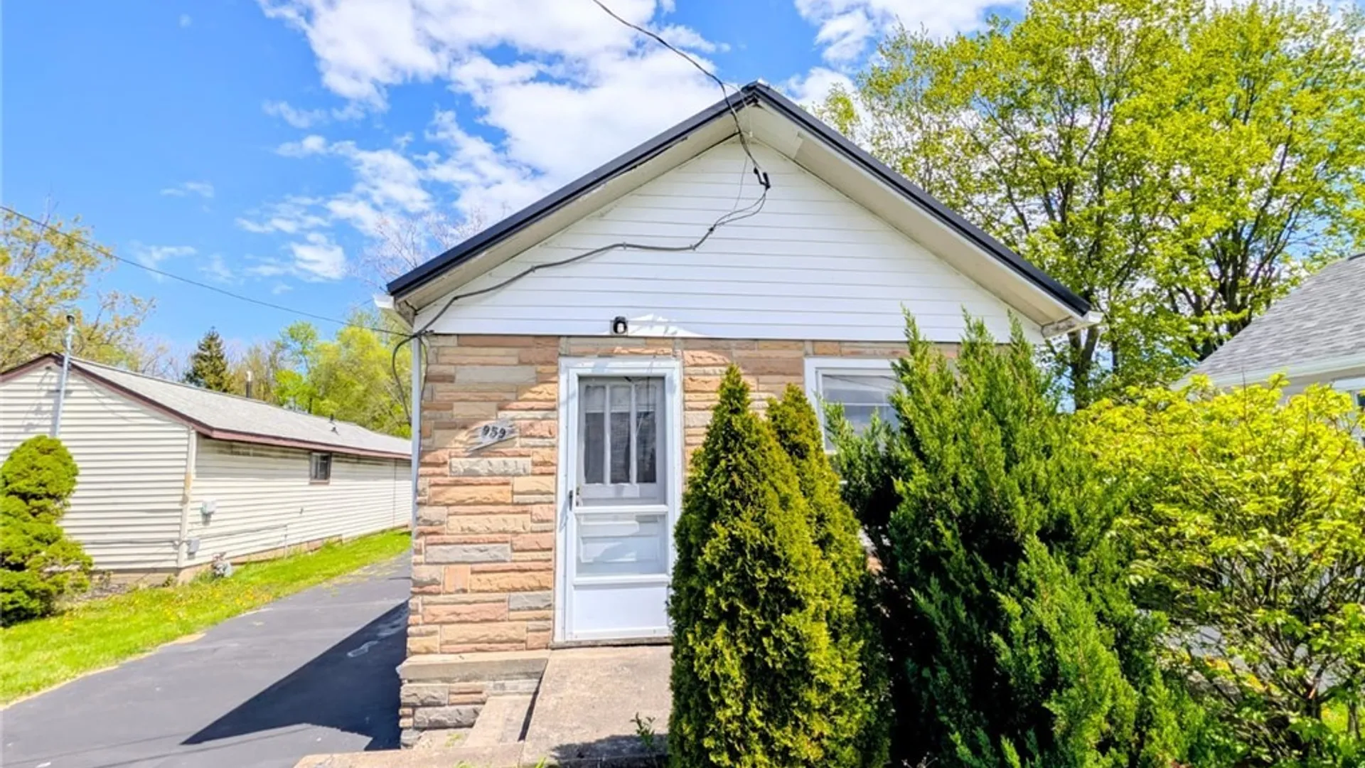 Property at 959 Erie Avenue, North Tonawanda, NY 14120 7