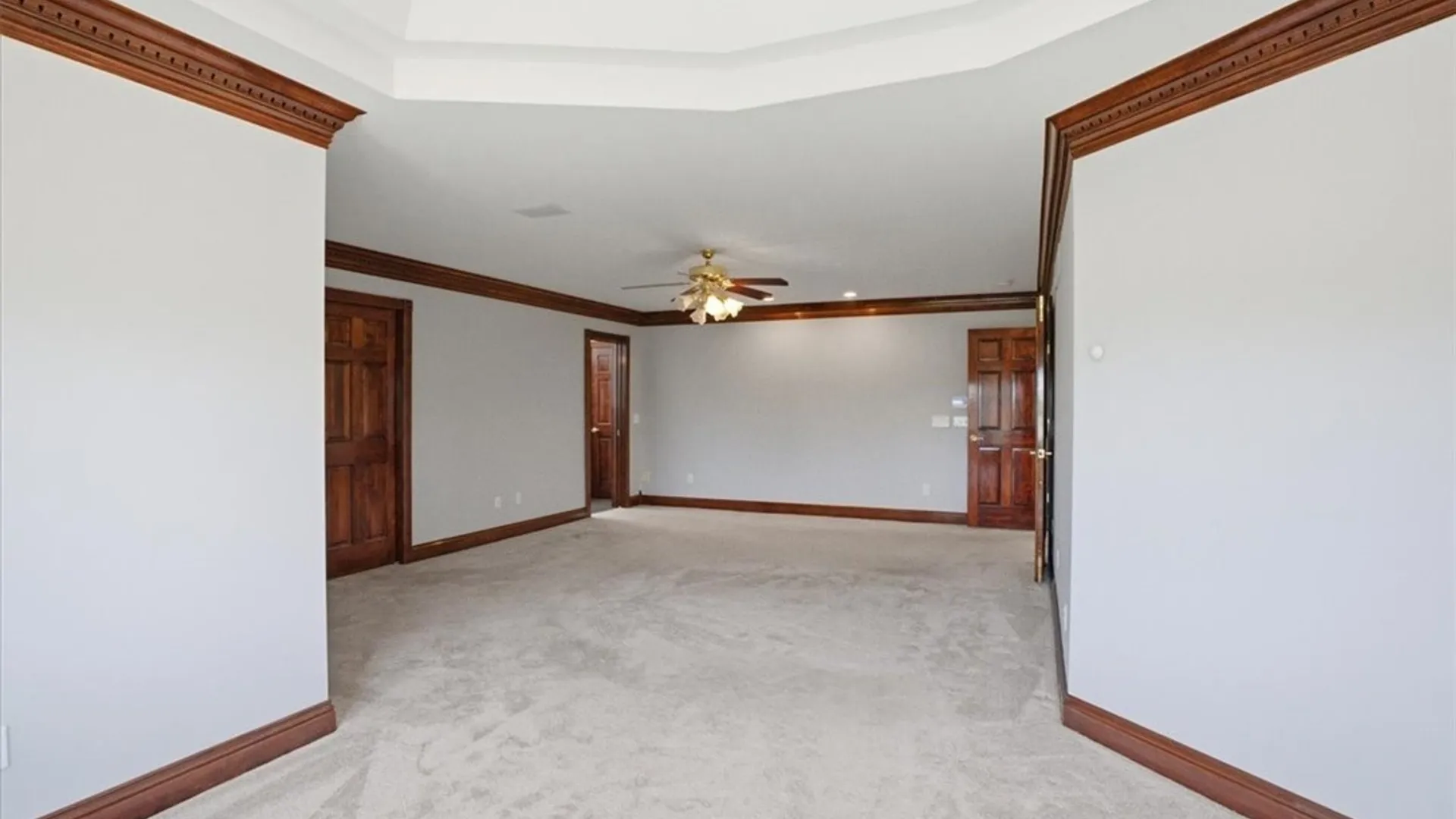 Property at 5559 Oakdale Lane, Clarence, NY 14221 28