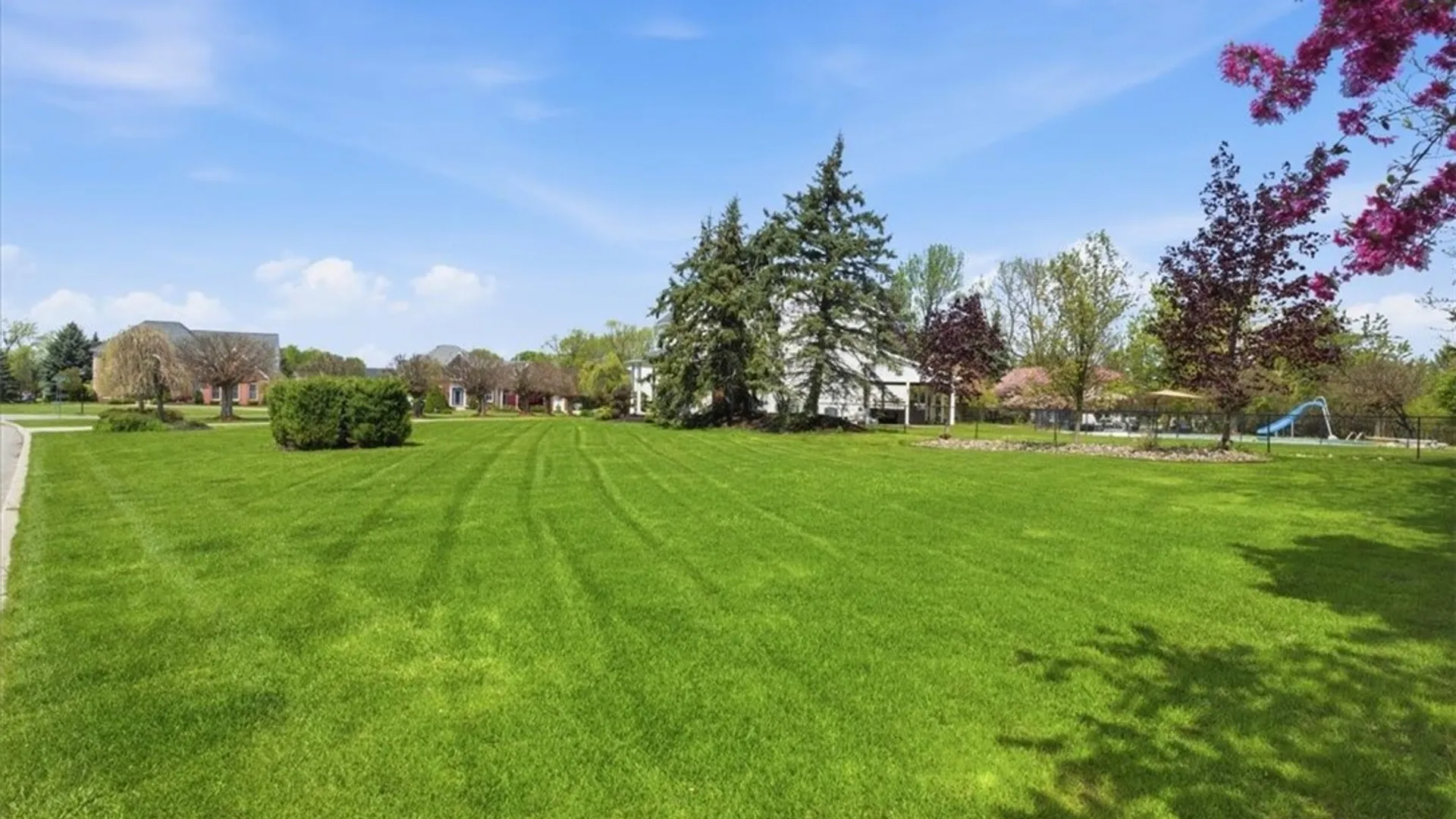 Property at 5559 Oakdale Lane, Clarence, NY 14221 42