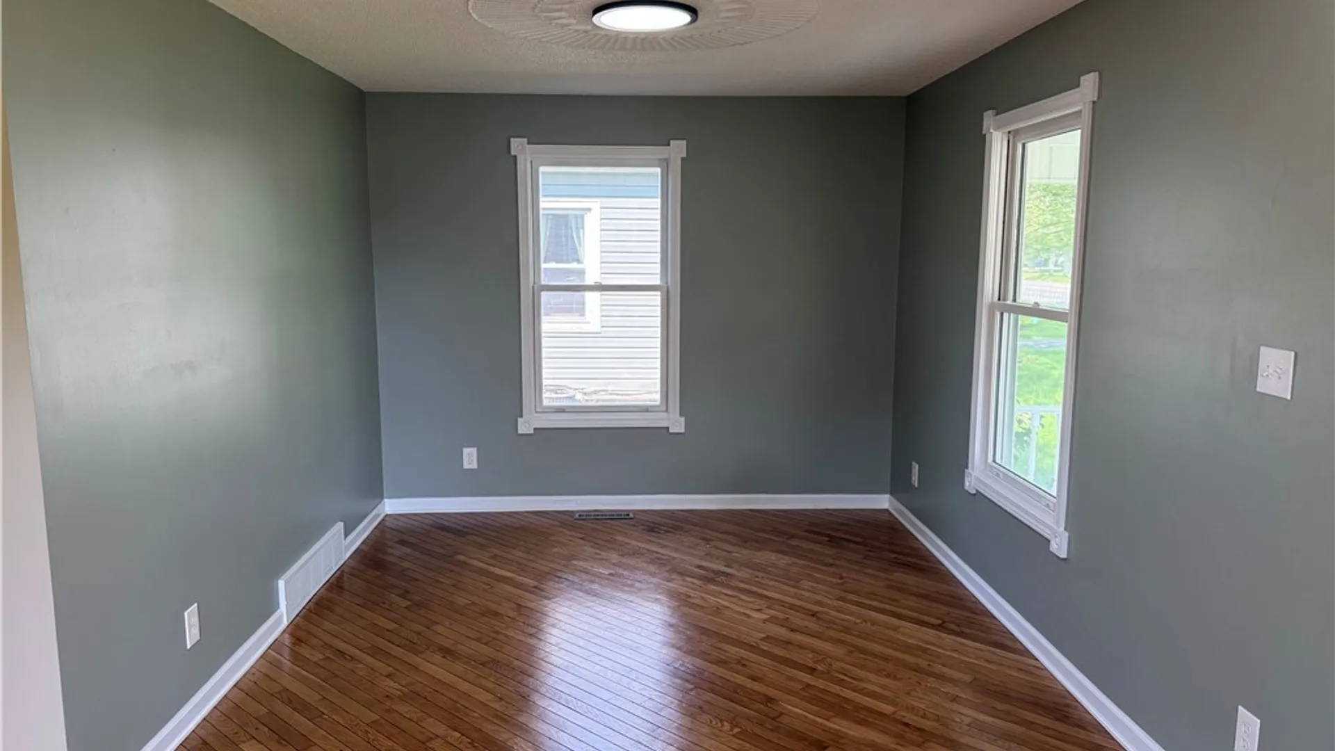 Property at 2554 Niagara Road, Wheatfield, NY 14304 12