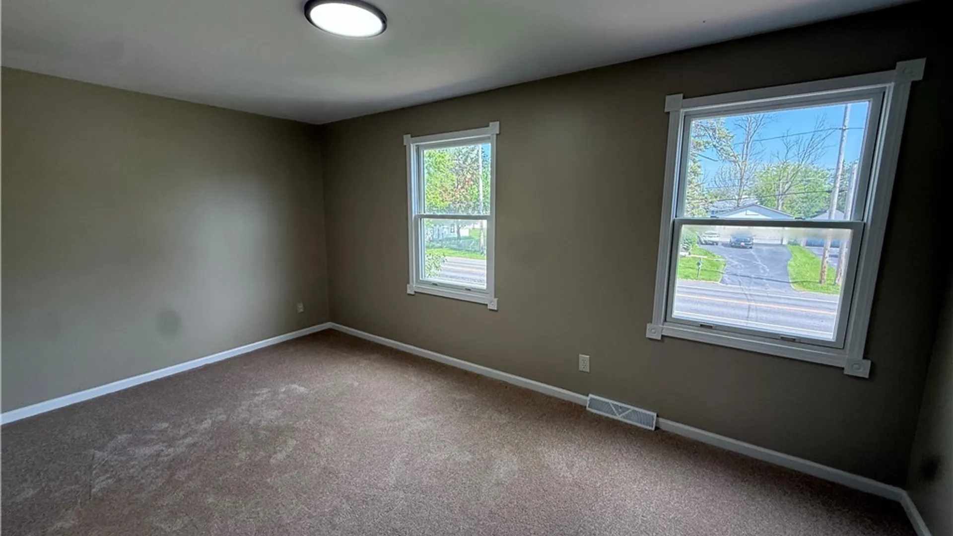 Property at 2554 Niagara Road, Wheatfield, NY 14304 18