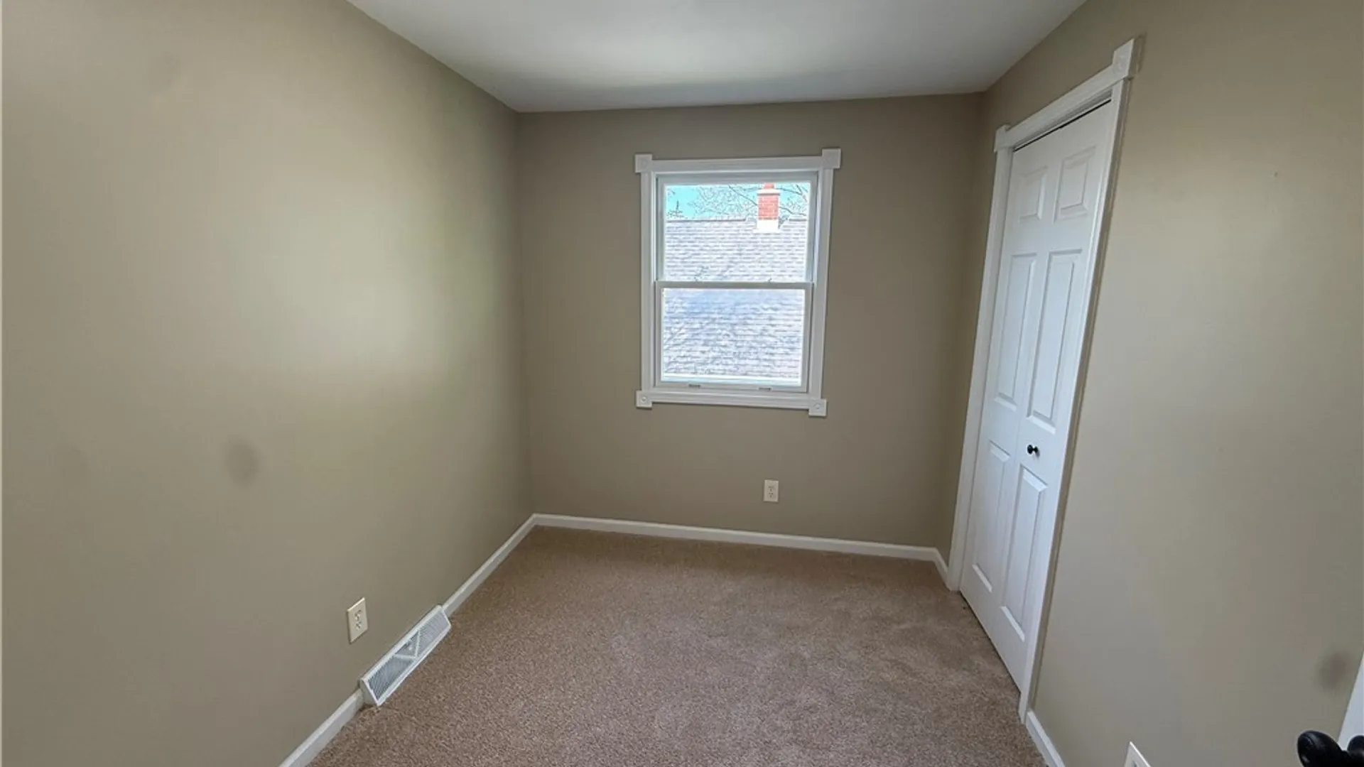 Property at 2554 Niagara Road, Wheatfield, NY 14304 19