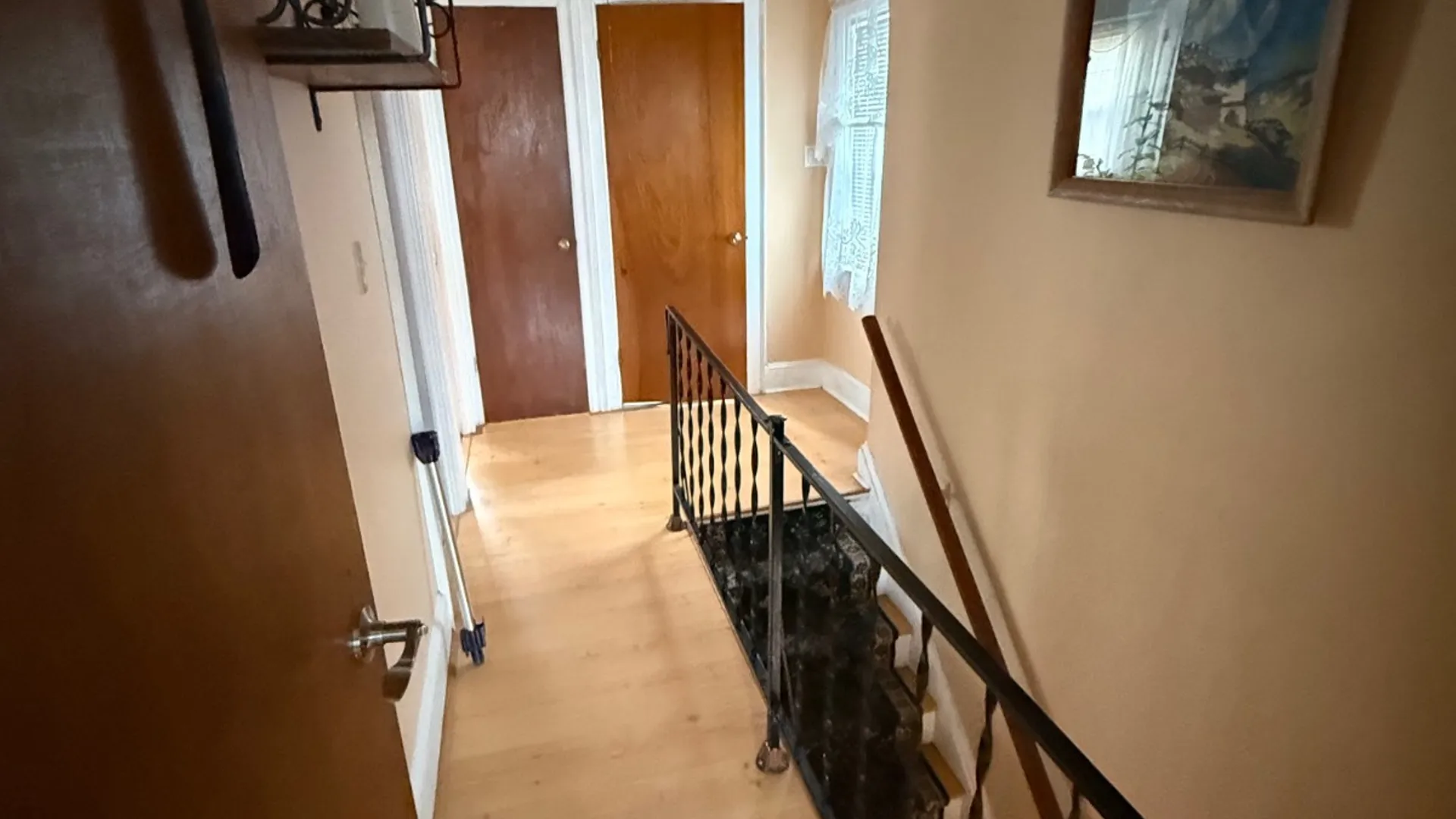 Property at 104 barwick, Floral Park, NY 11001 14