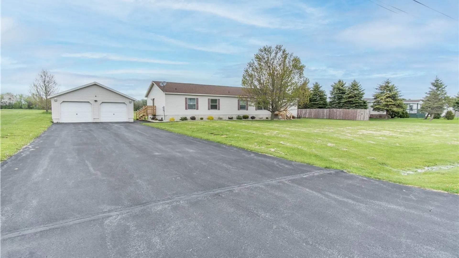 Property at 27165 Victory Lane, Le Ray, NY 13601 3