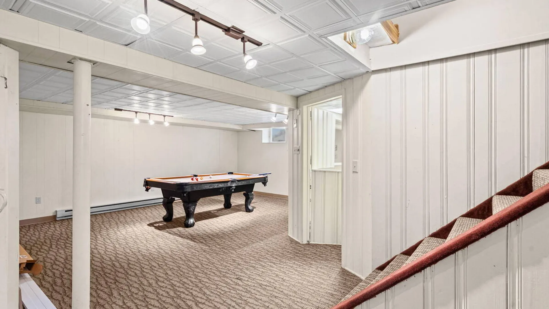 Property at 1002 Fort Hunter Road, Rotterdam, NY 12303 41