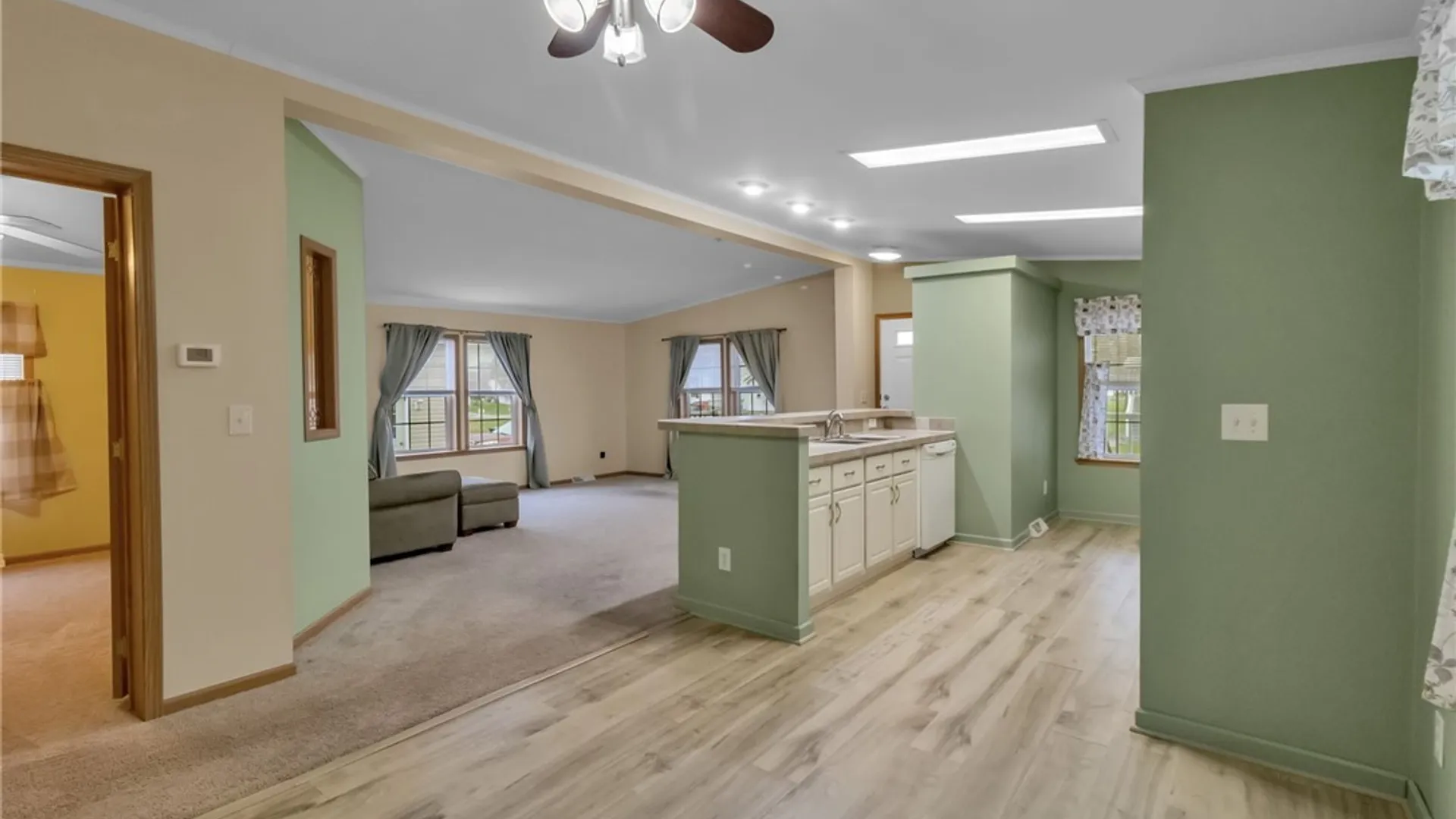 Property at 9899 Tobermory Avenue, Clarence, NY 14031 18