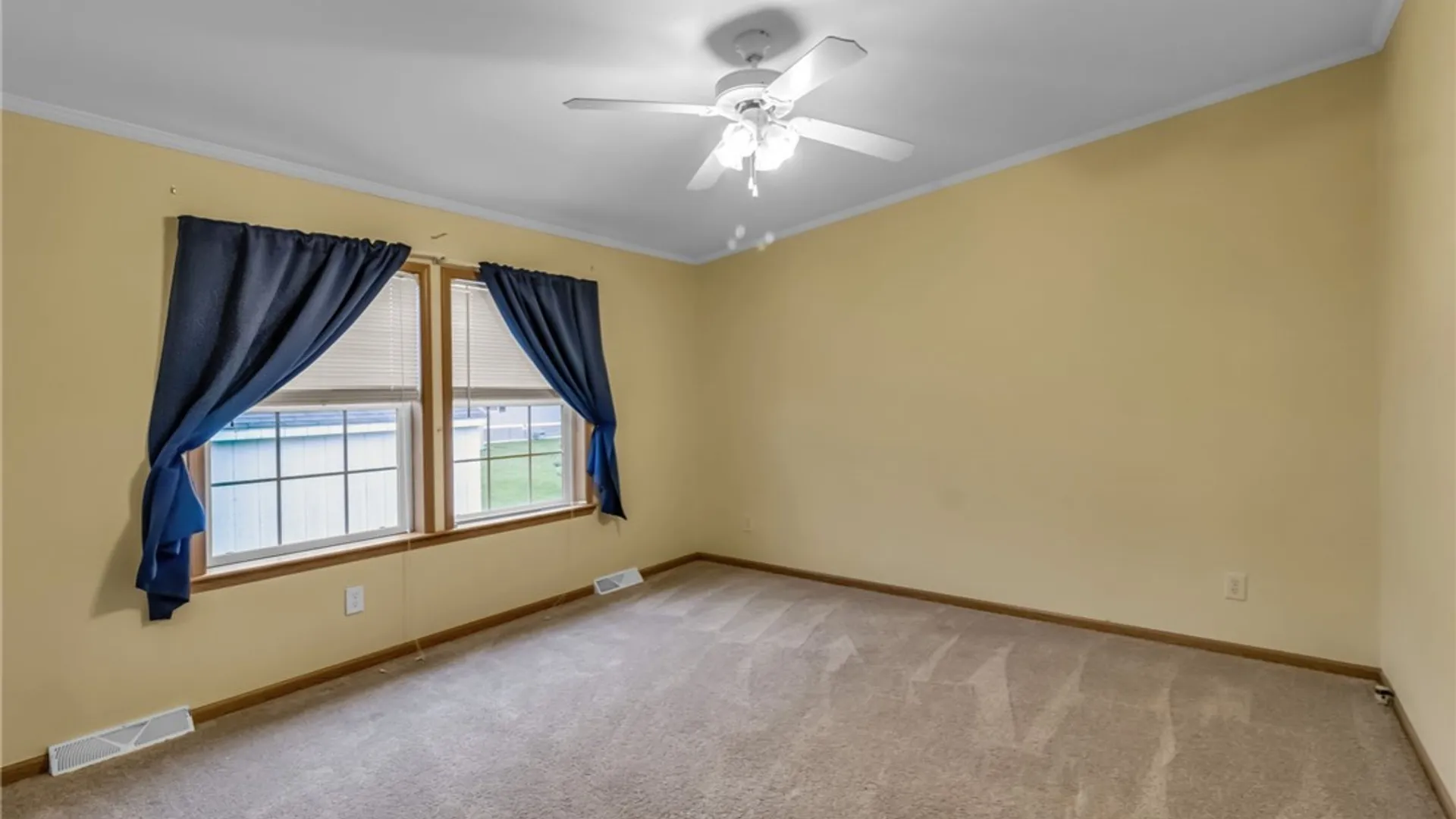 Property at 9899 Tobermory Avenue, Clarence, NY 14031 19