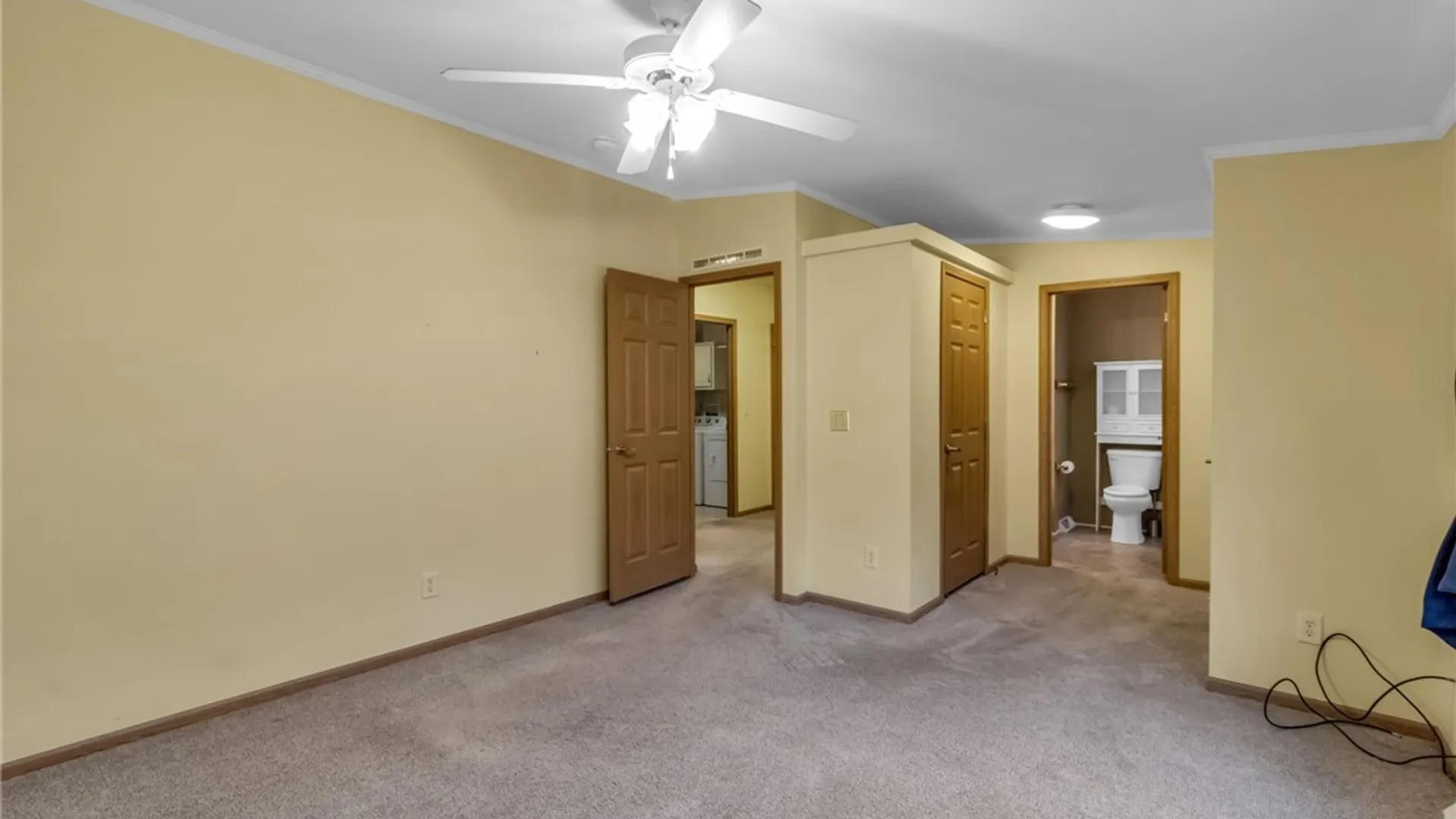 Property at 9899 Tobermory Avenue, Clarence, NY 14031 21