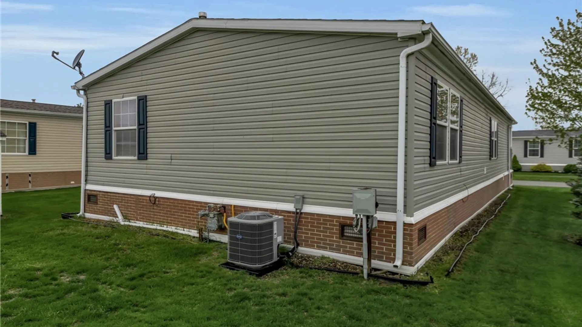 Property at 9899 Tobermory Avenue, Clarence, NY 14031 33
