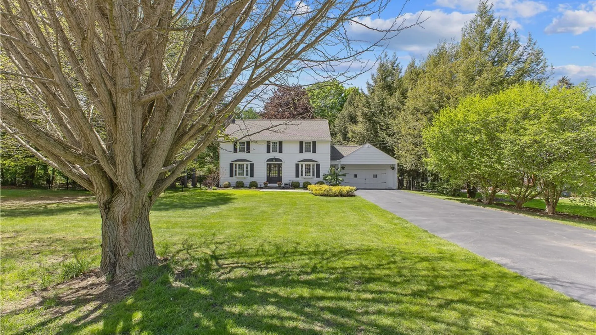 Property at 31 Lyndon Road, DeWitt, NY 13066 2