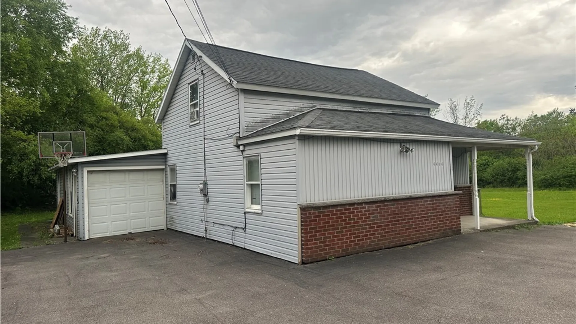 Property at 6606 Woodchuck Hill Road, DeWitt, NY 13078 3