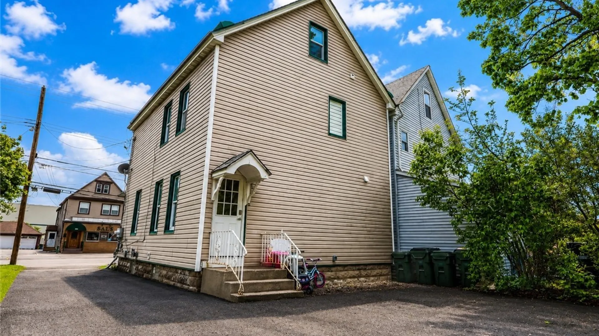 Property at 284 Olmstead Avenue, Lancaster, NY 14043 32