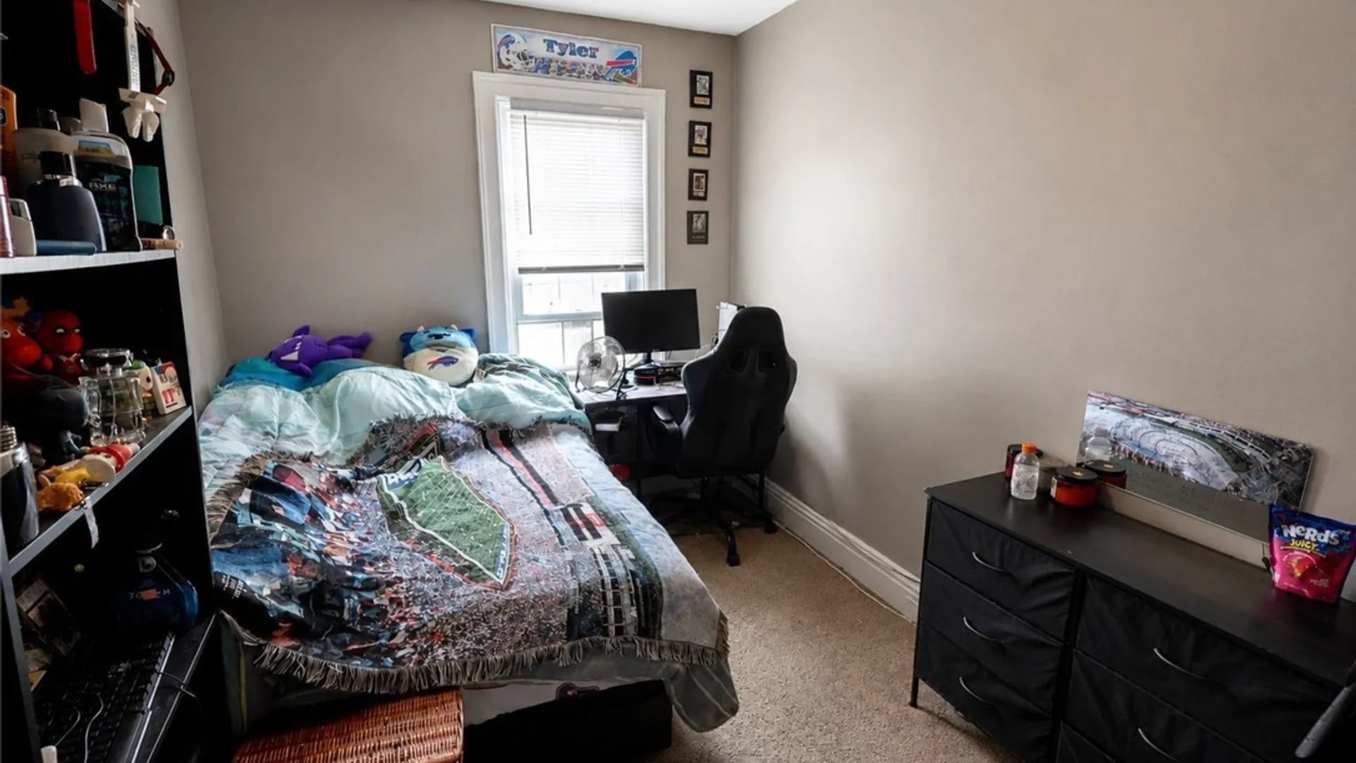 Property at 284 Olmstead Avenue, Lancaster, NY 14043 25