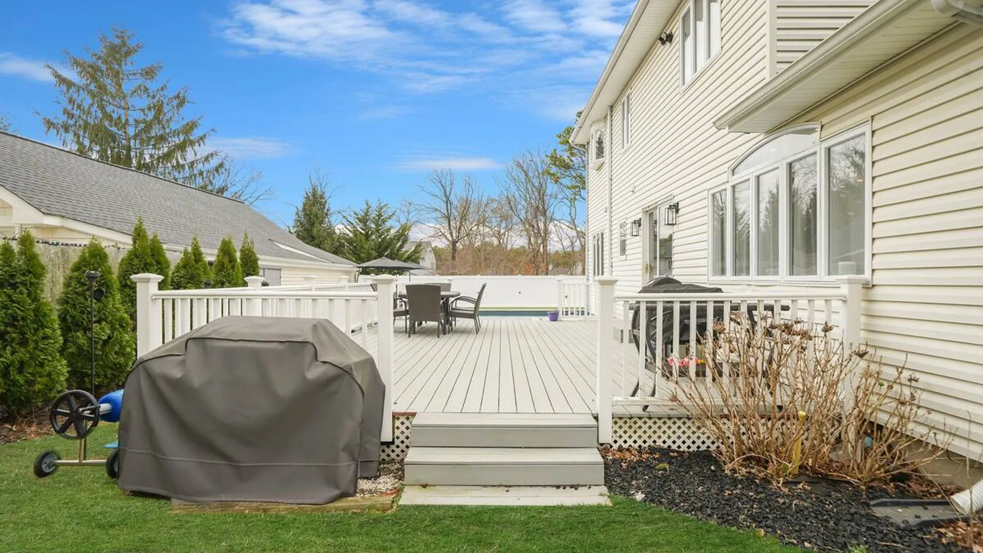 Property at 6 Crusader Lane, Nesconset, NY 11767 15