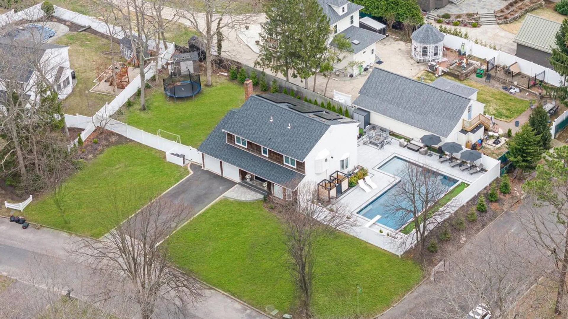 Property at 6 Crusader Lane, Nesconset, NY 11767 3