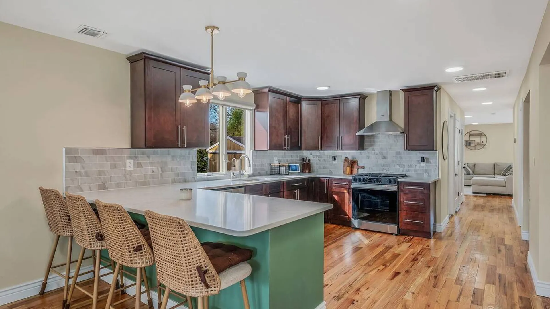 Property at 28 Vanderbilt Avenue, Babylon, NY 11702 11